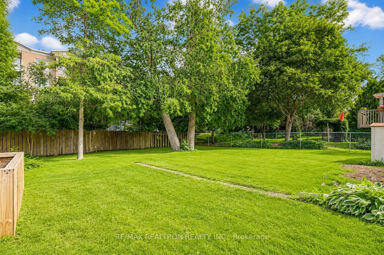 938 Whitefield Drive Property Photo 41