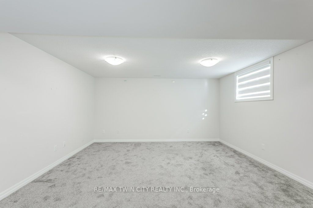 102 Livingston Drive Property Photo 17