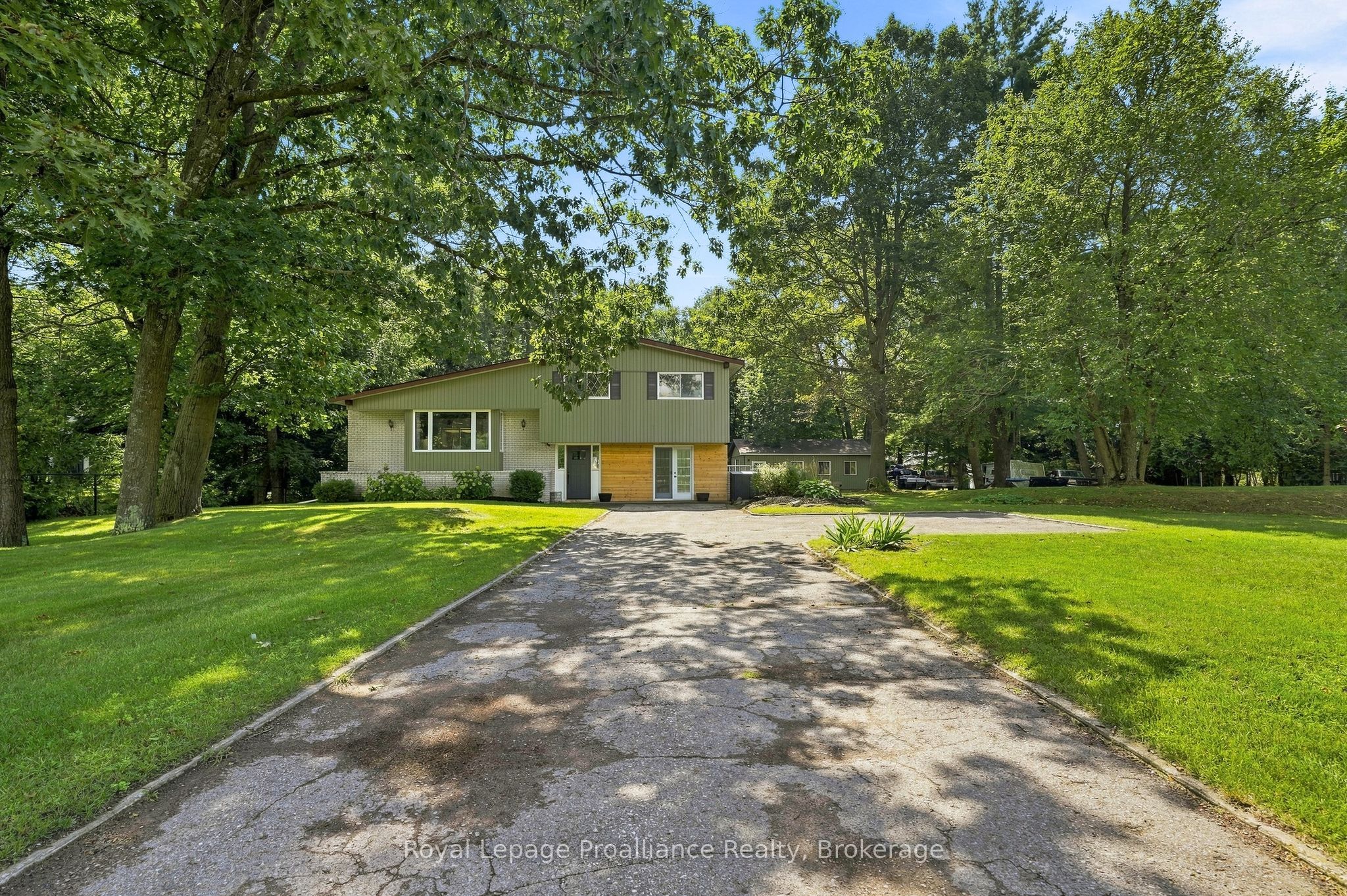 17537 Telephone Road Property Photo 2