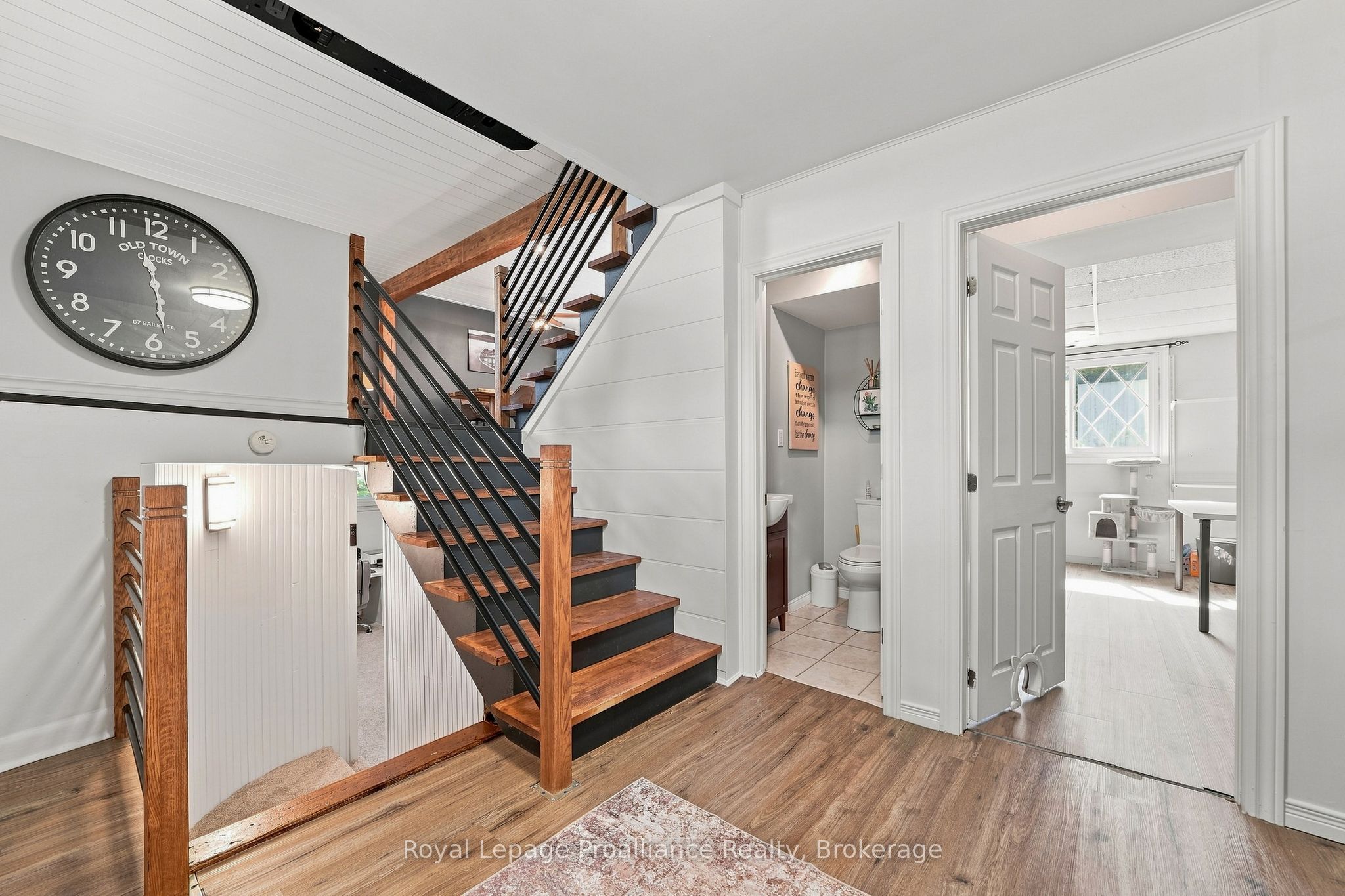 17537 Telephone Road Property Photo 6