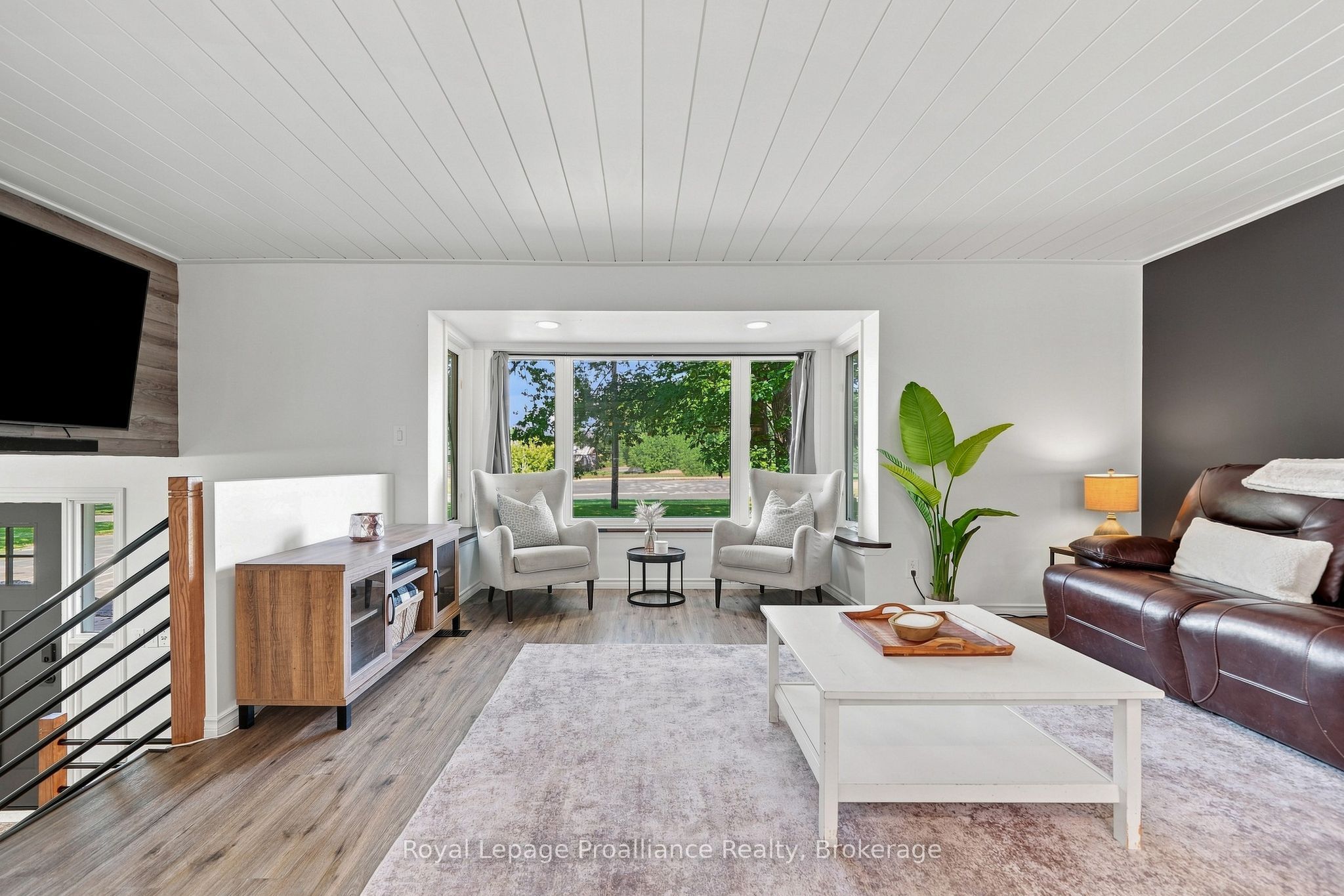 17537 Telephone Road Property Photo 9