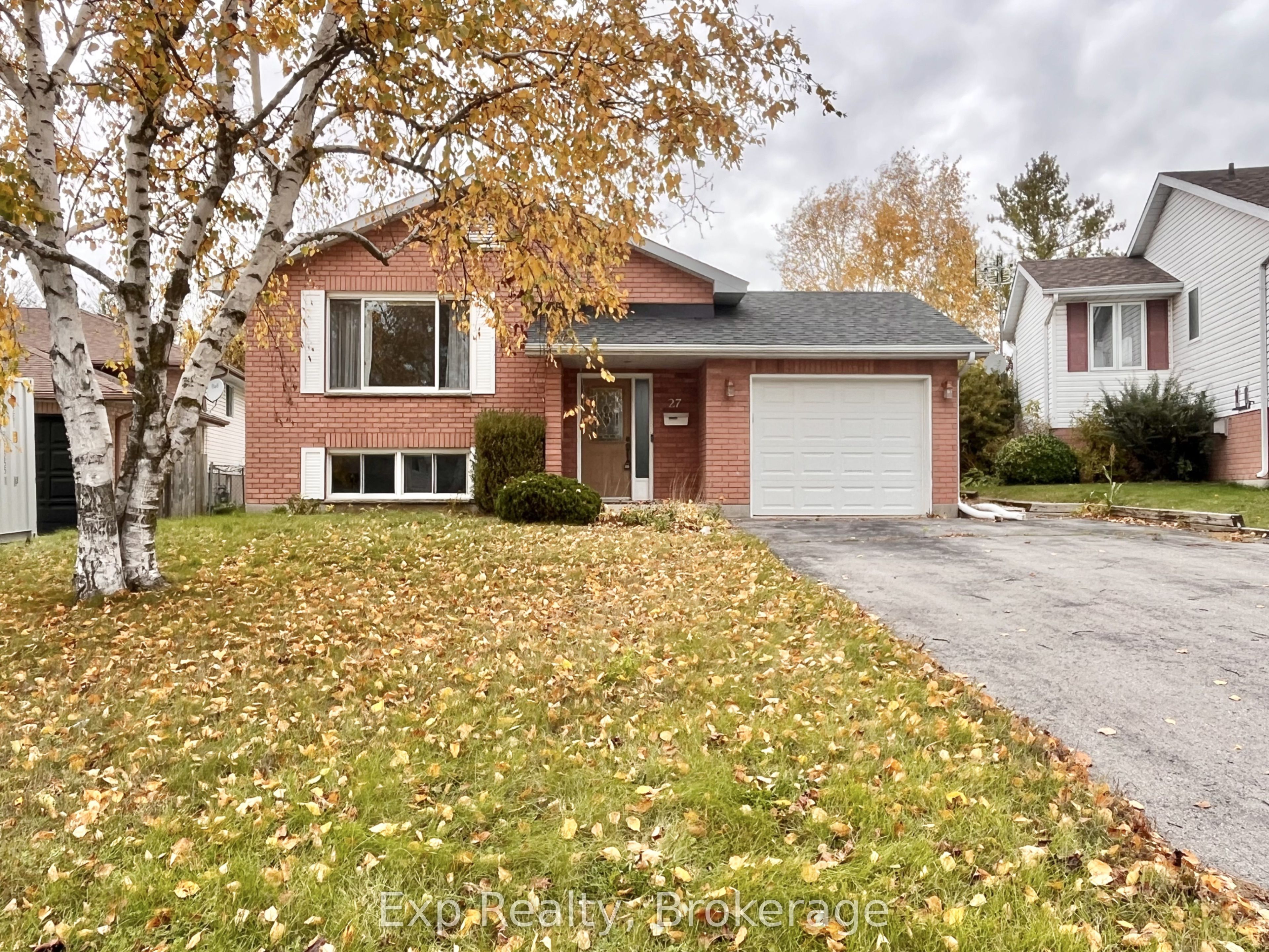 27 Loraine Avenue Property Photo 1