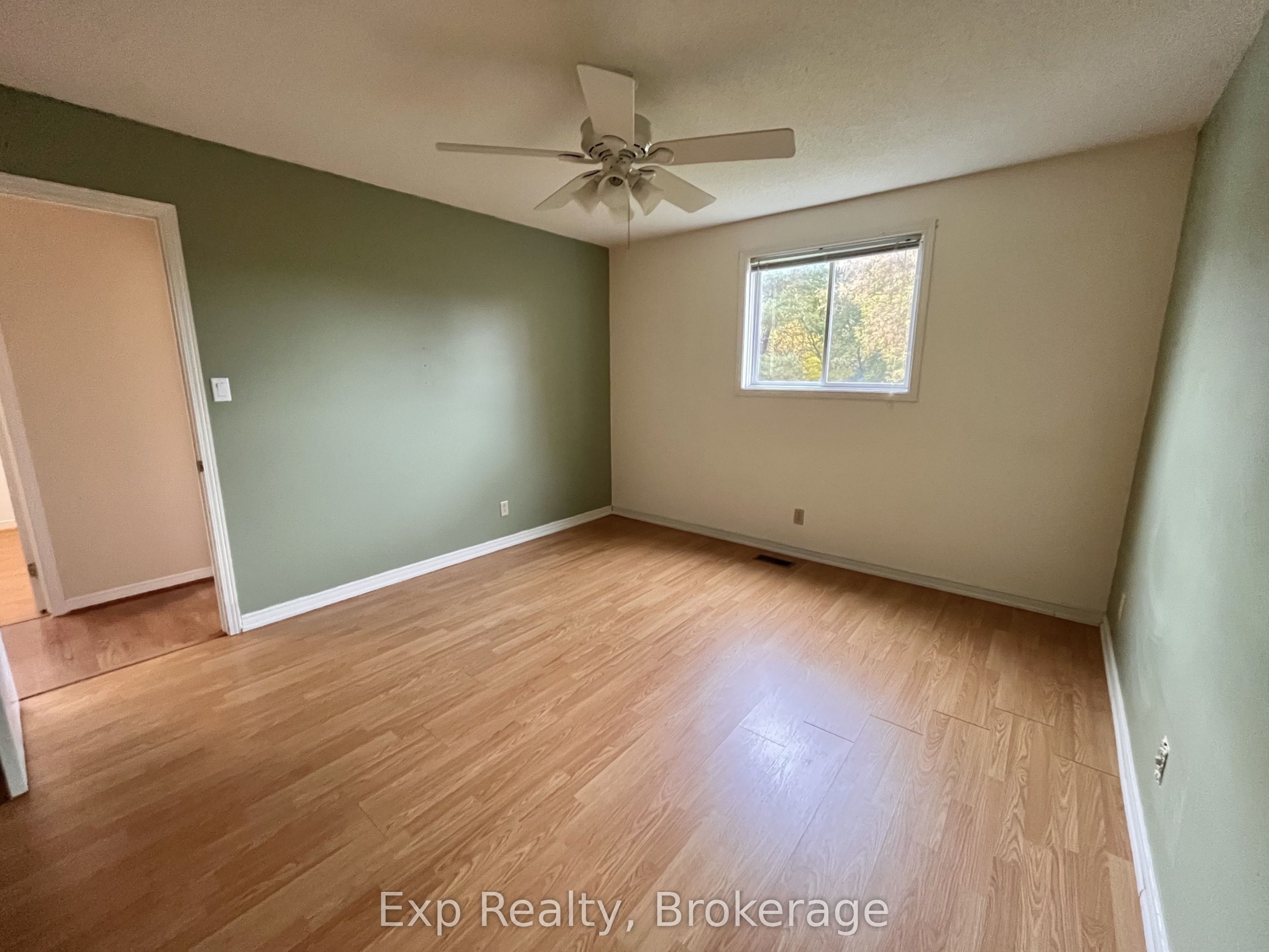 27 Loraine Avenue Property Photo 11