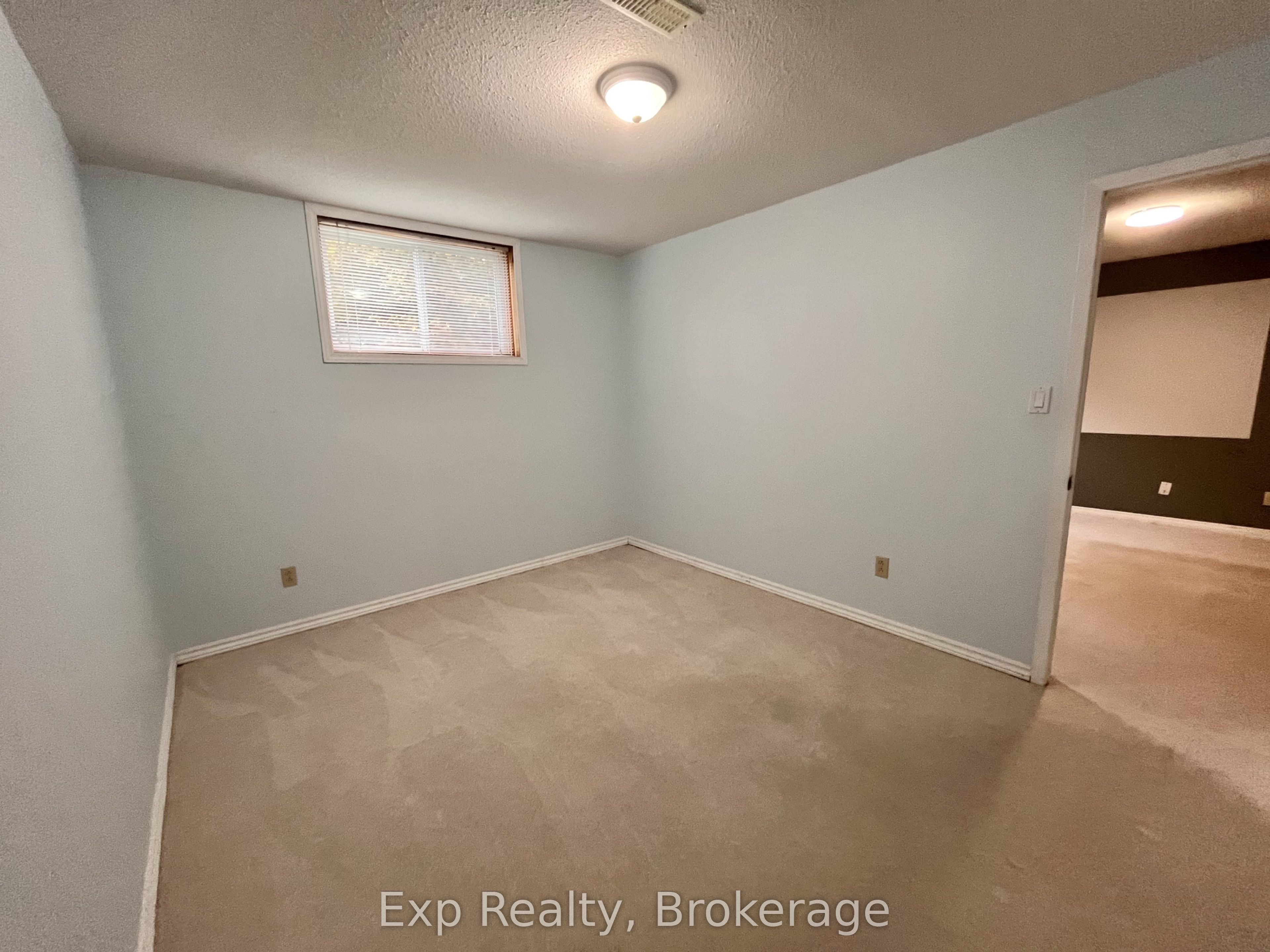 27 Loraine Avenue Property Photo 19