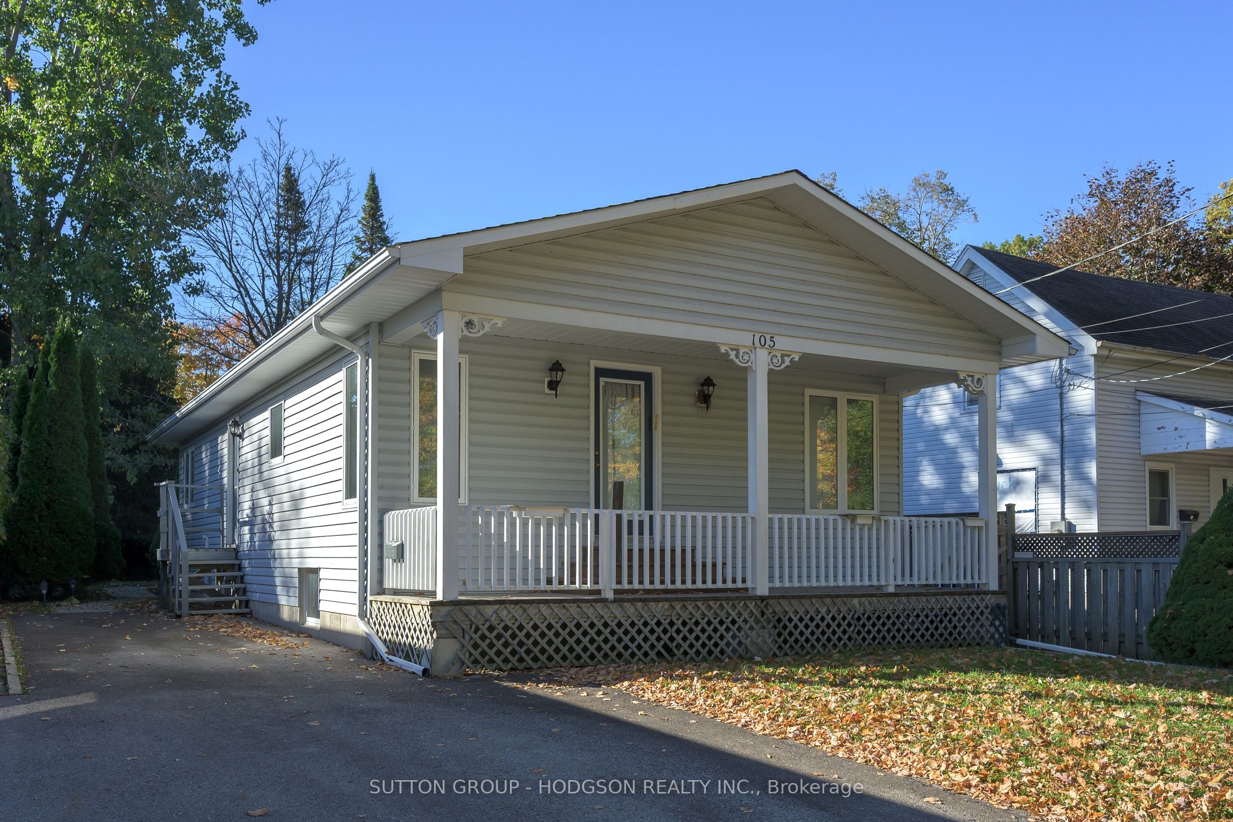 105 Tecumseh Avenue W Property Photo 1