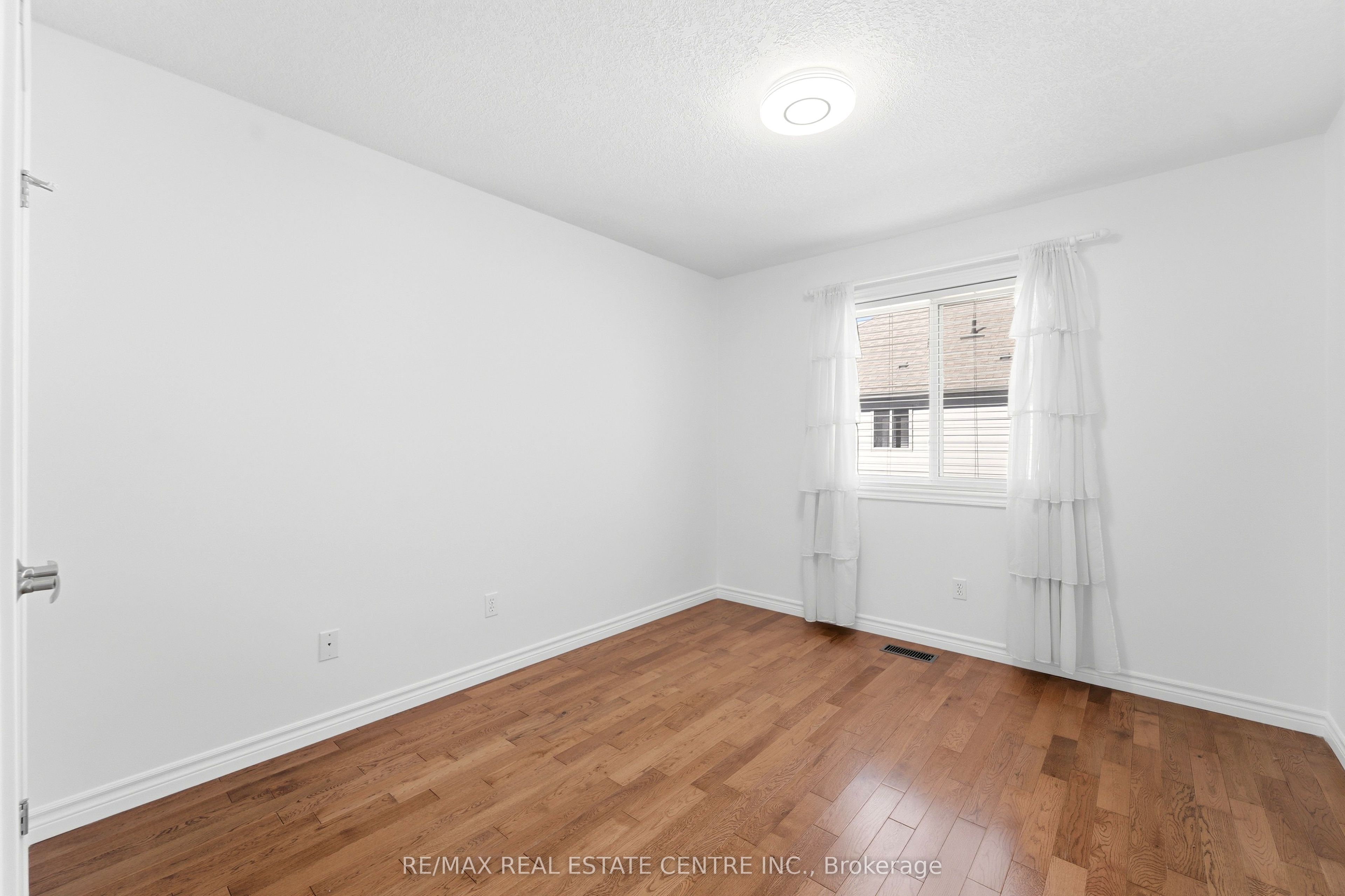 83 Yates Avenue Property Photo 16