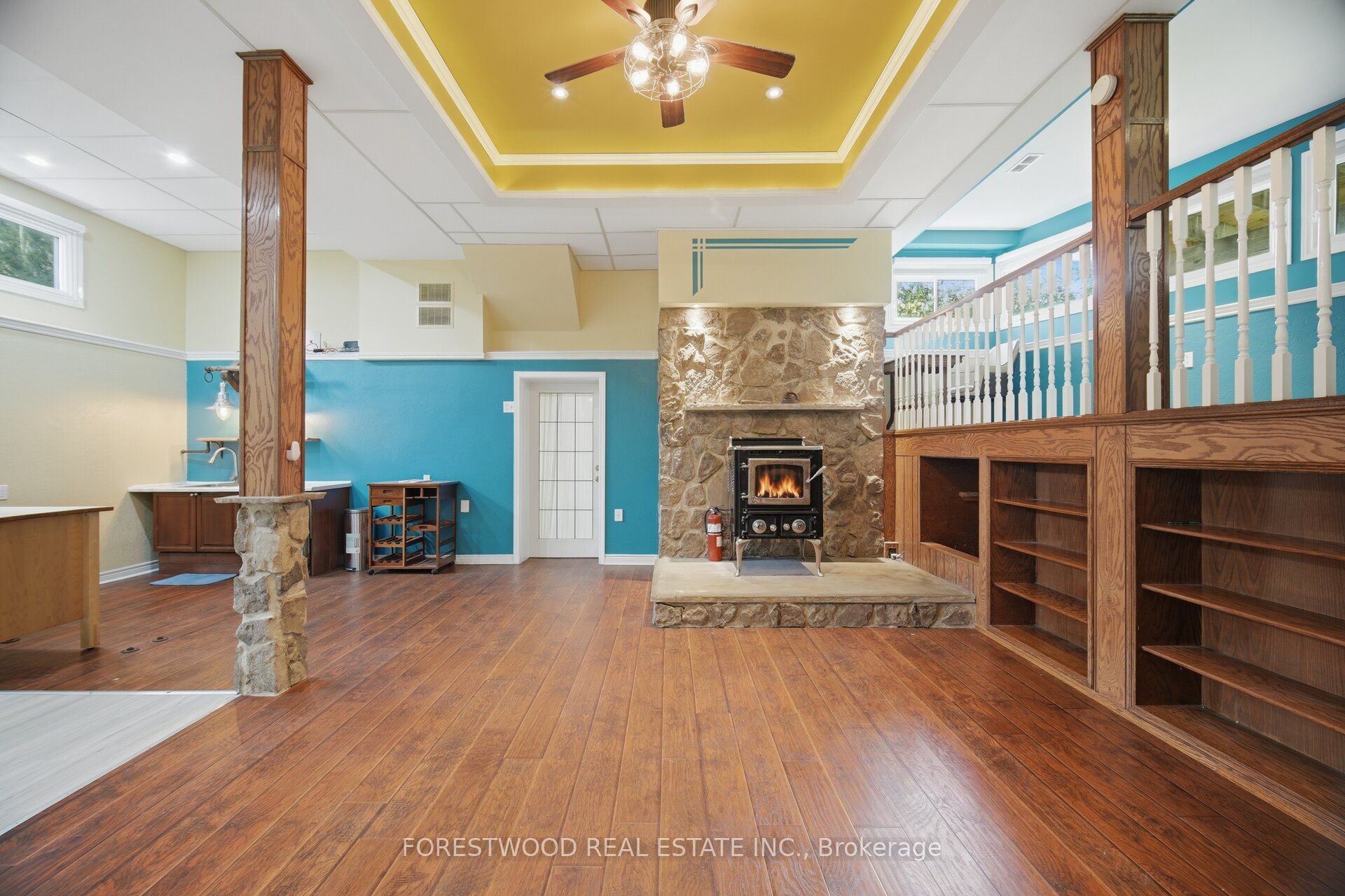 5688 Sixth Line Property Photo 17