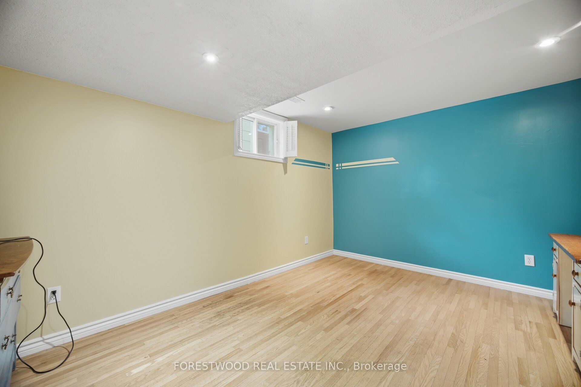 5688 Sixth Line Property Photo 20