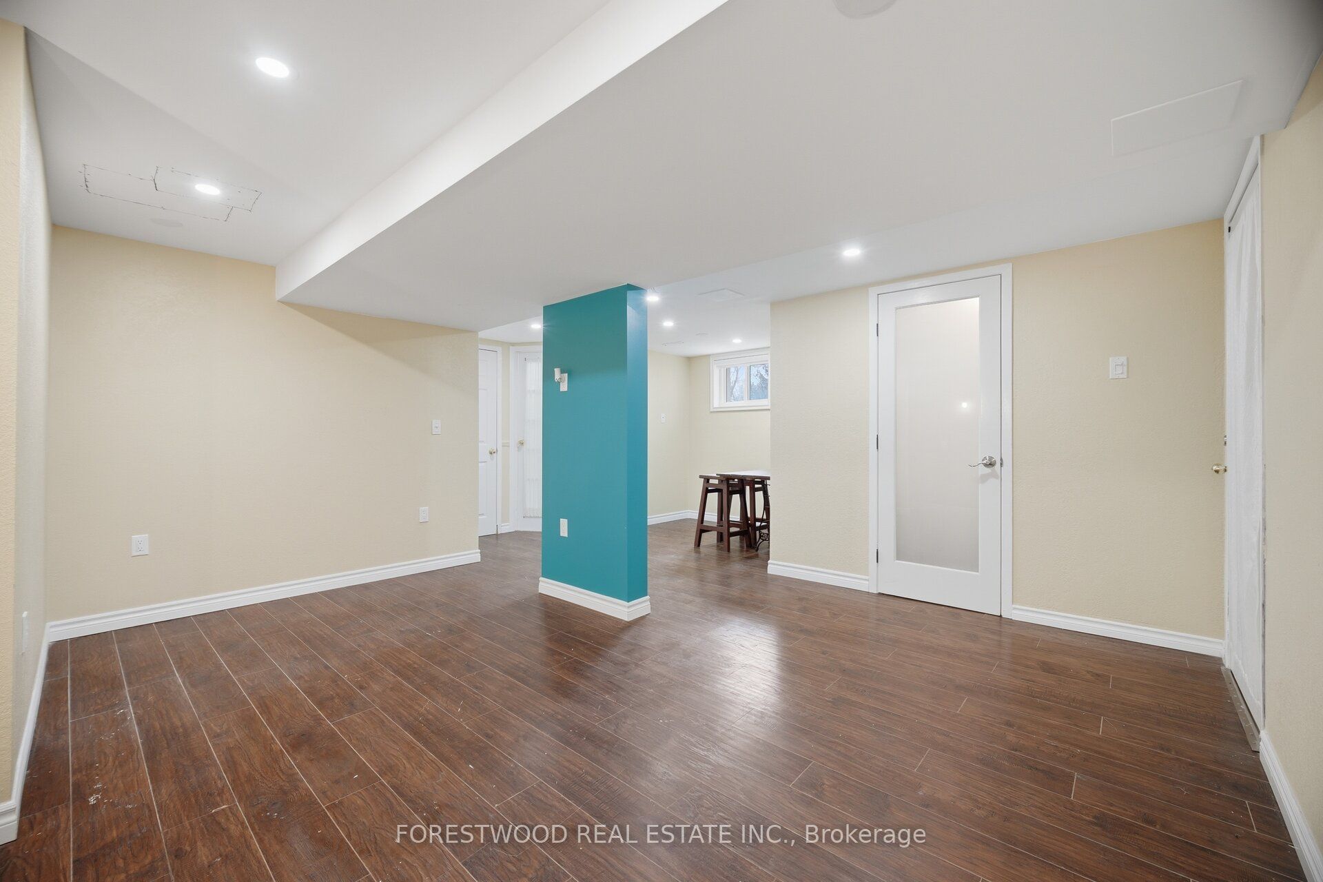 5688 Sixth Line Property Photo 32