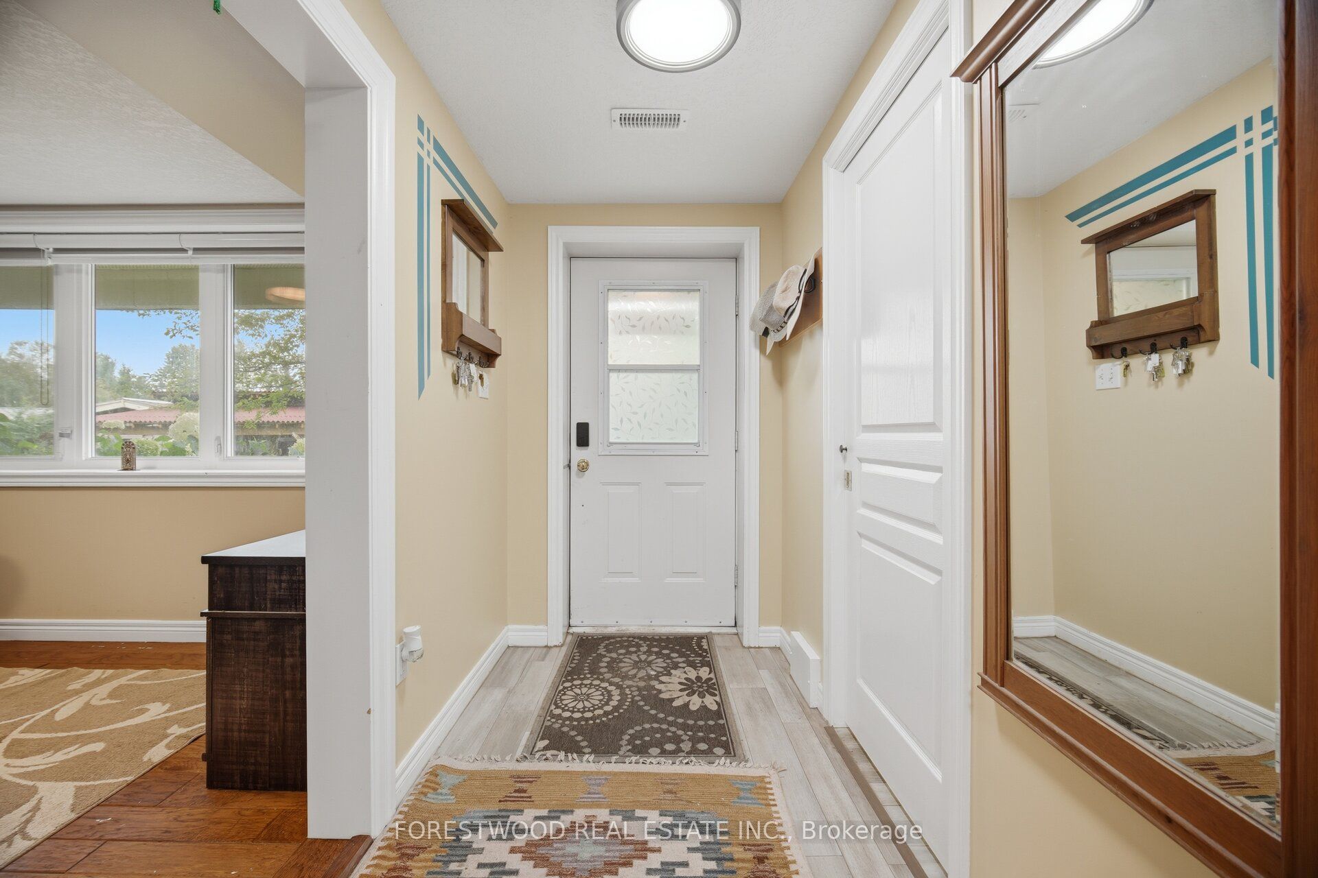 5688 Sixth Line Property Photo 34