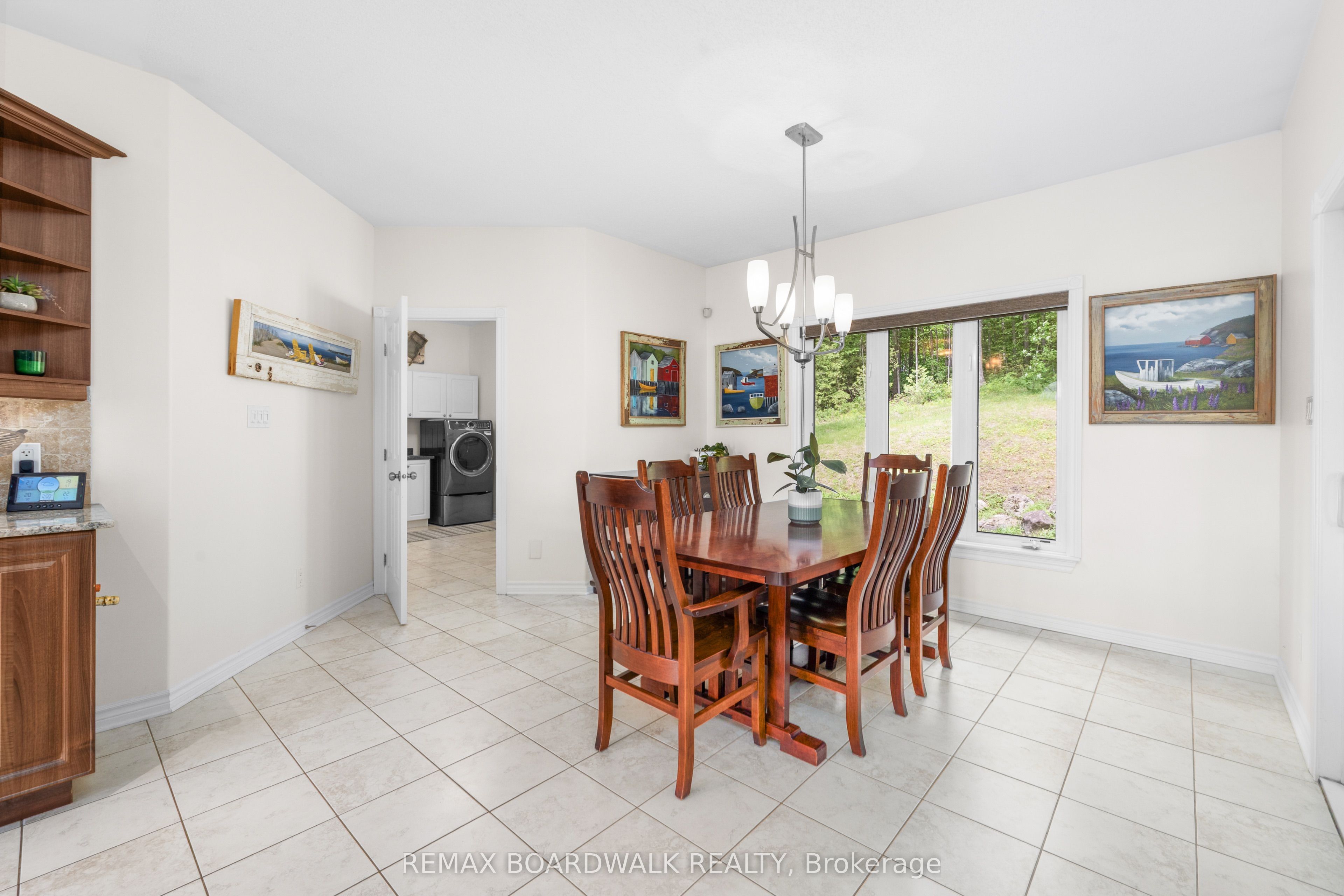 6671 Third Line Road Property Photo 13