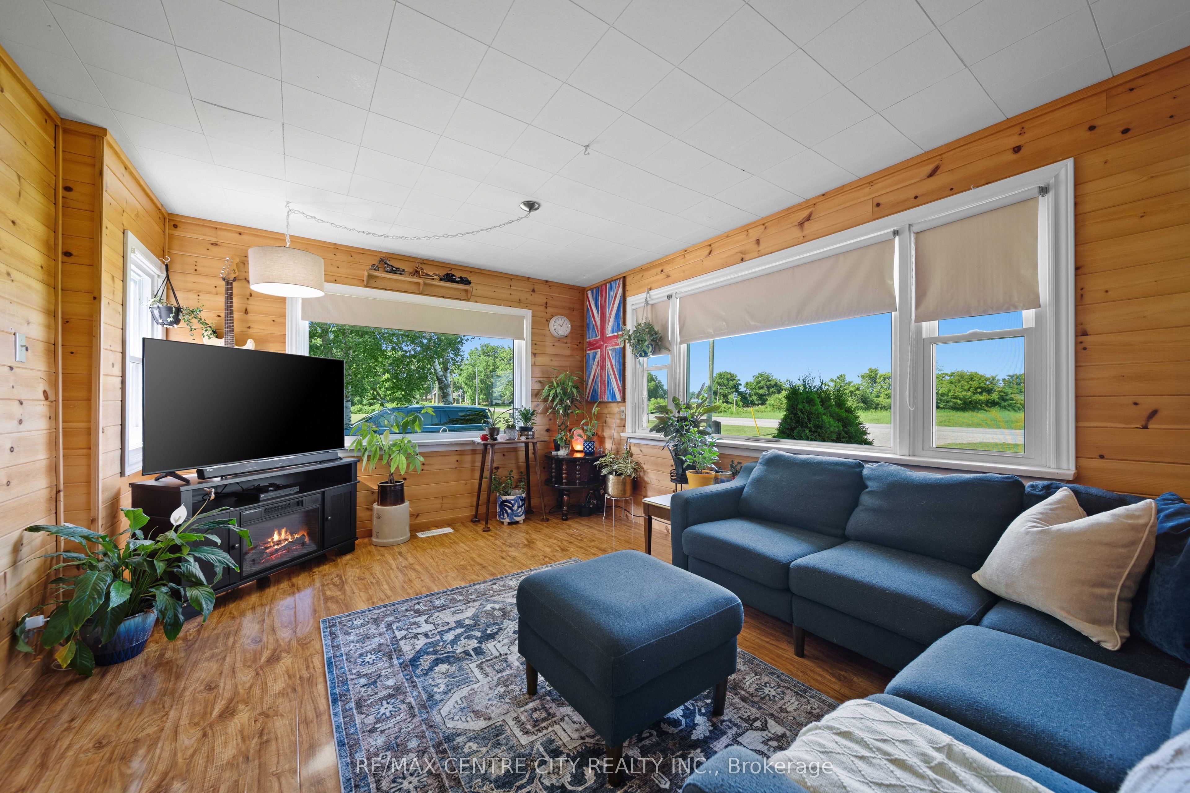 9664 Belmont Road Property Photo 10