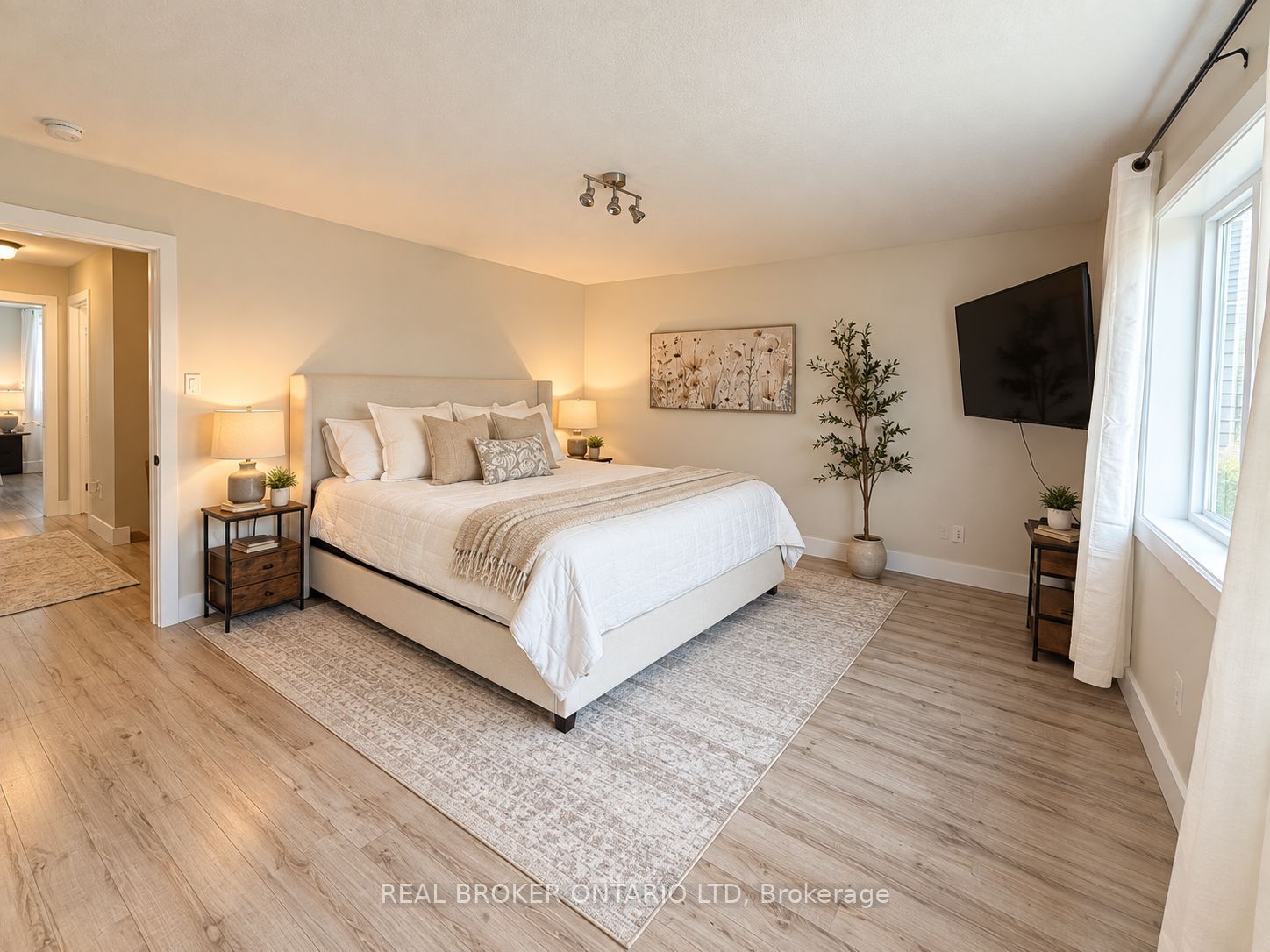 22 Queensway Drive Property Photo 12