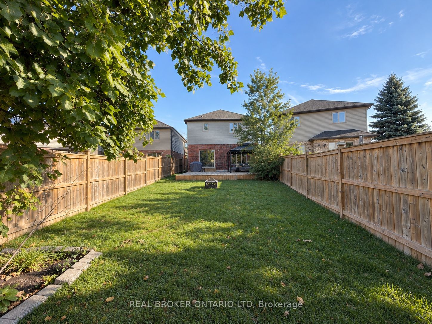 22 Queensway Drive Property Photo 21