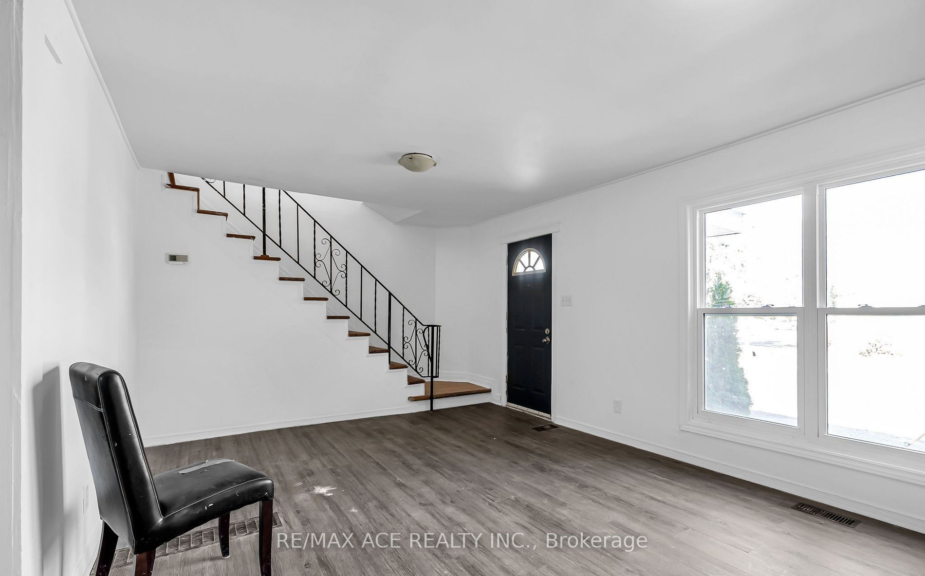 1606 Pitt Street Property Photo 4