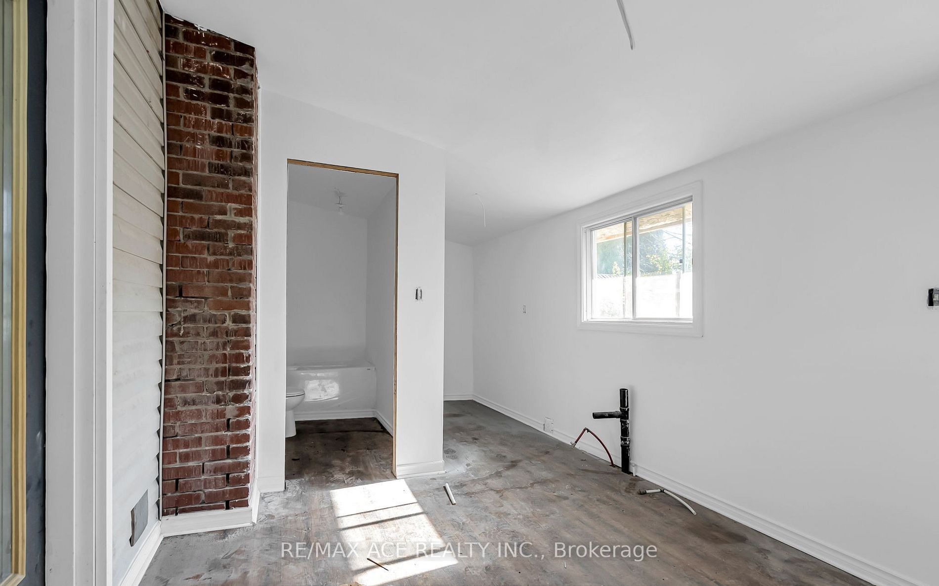 1606 Pitt Street Property Photo 18