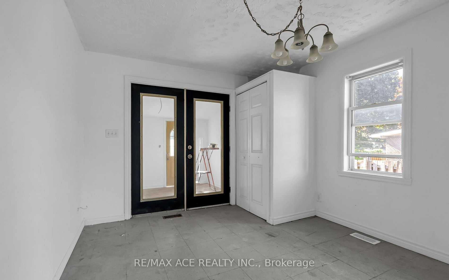 1606 Pitt Street Property Photo 23