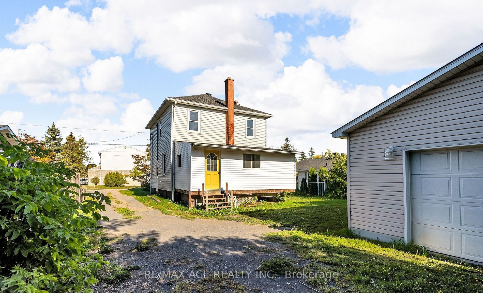 1606 Pitt Street Property Photo 24