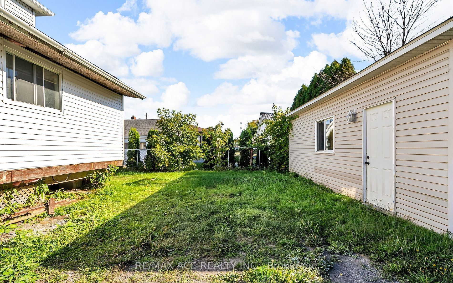 1606 Pitt Street Property Photo 27