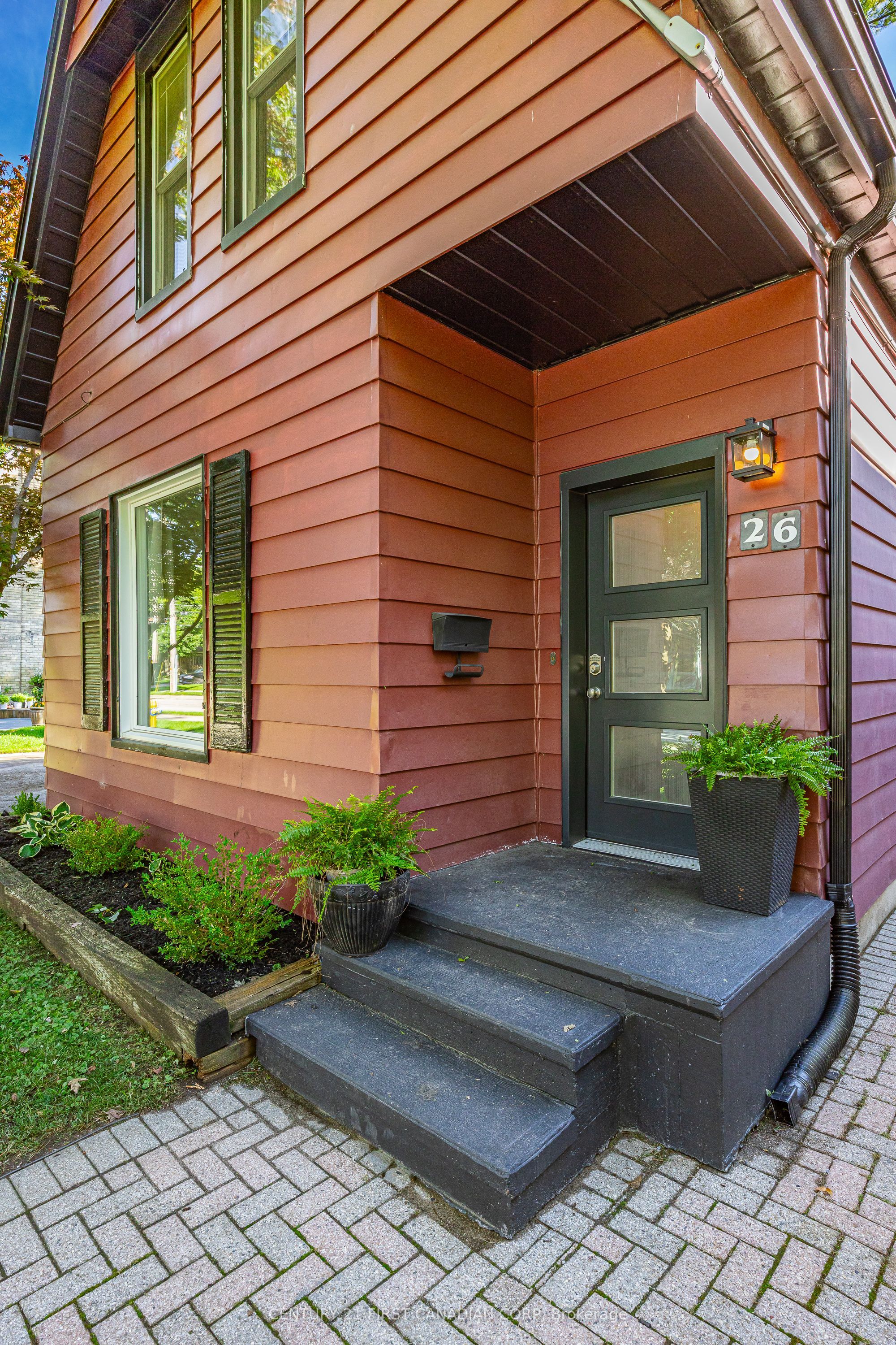 26 Thornton Avenue Property Photo 5