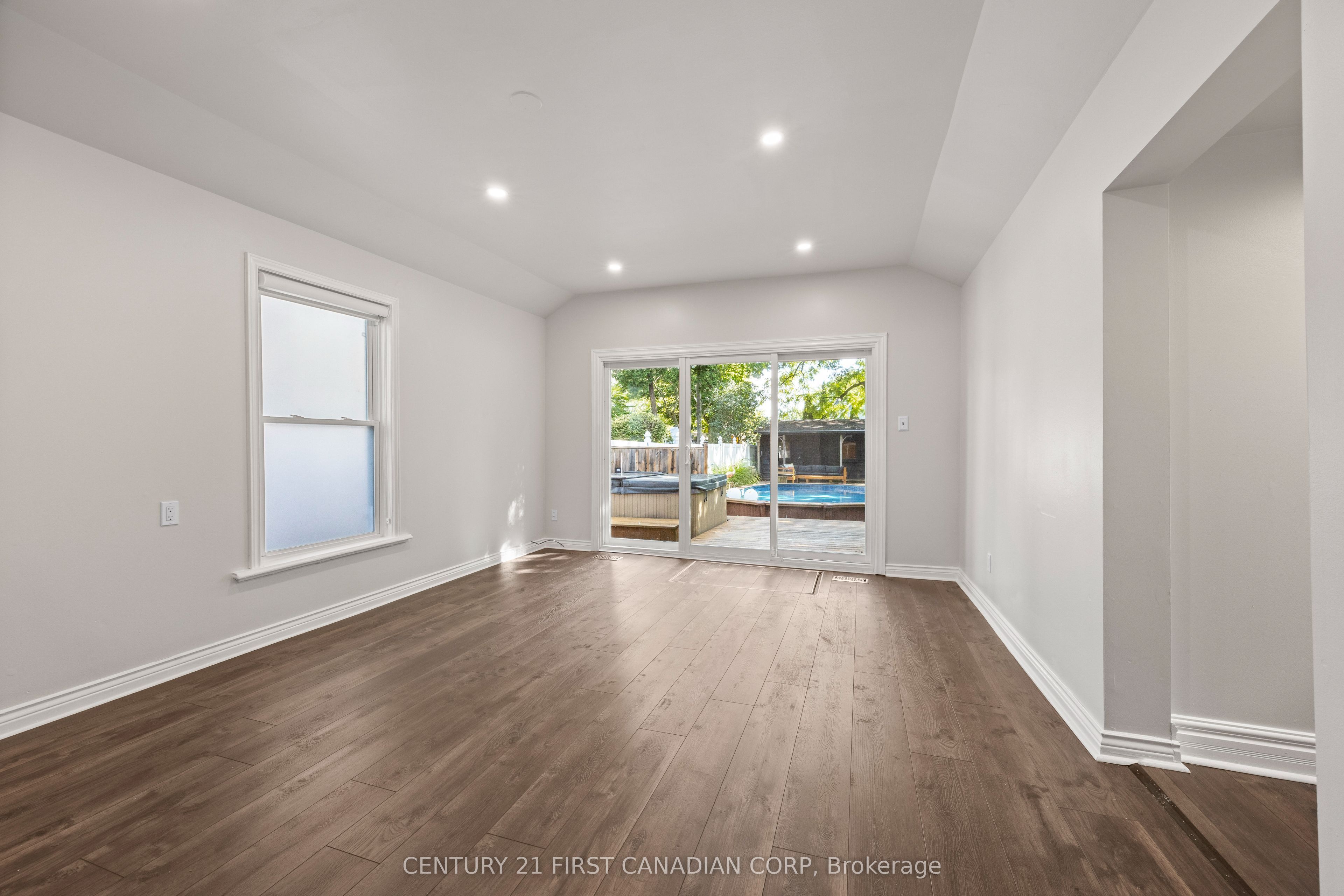 26 Thornton Avenue Property Photo 15