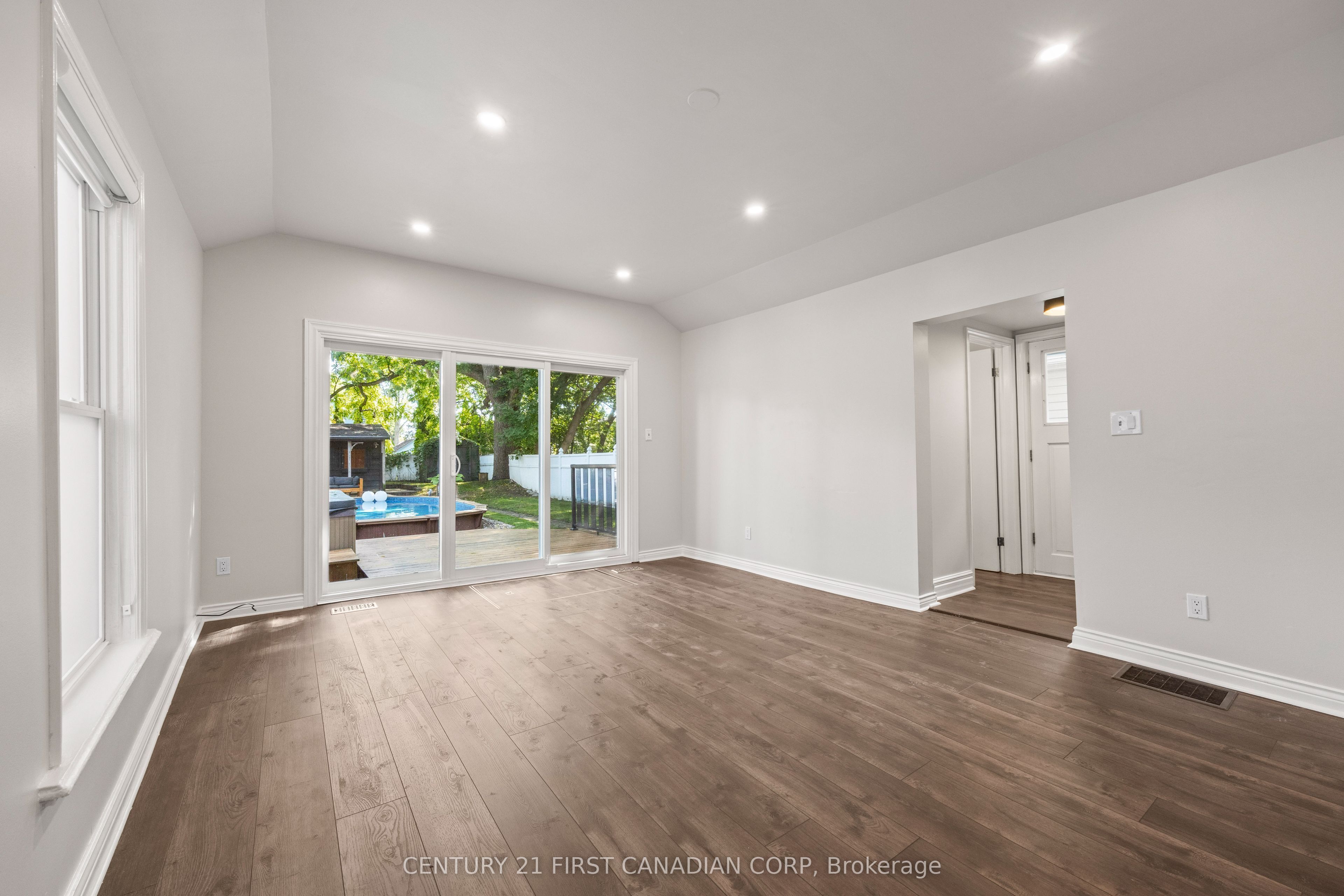 26 Thornton Avenue Property Photo 16