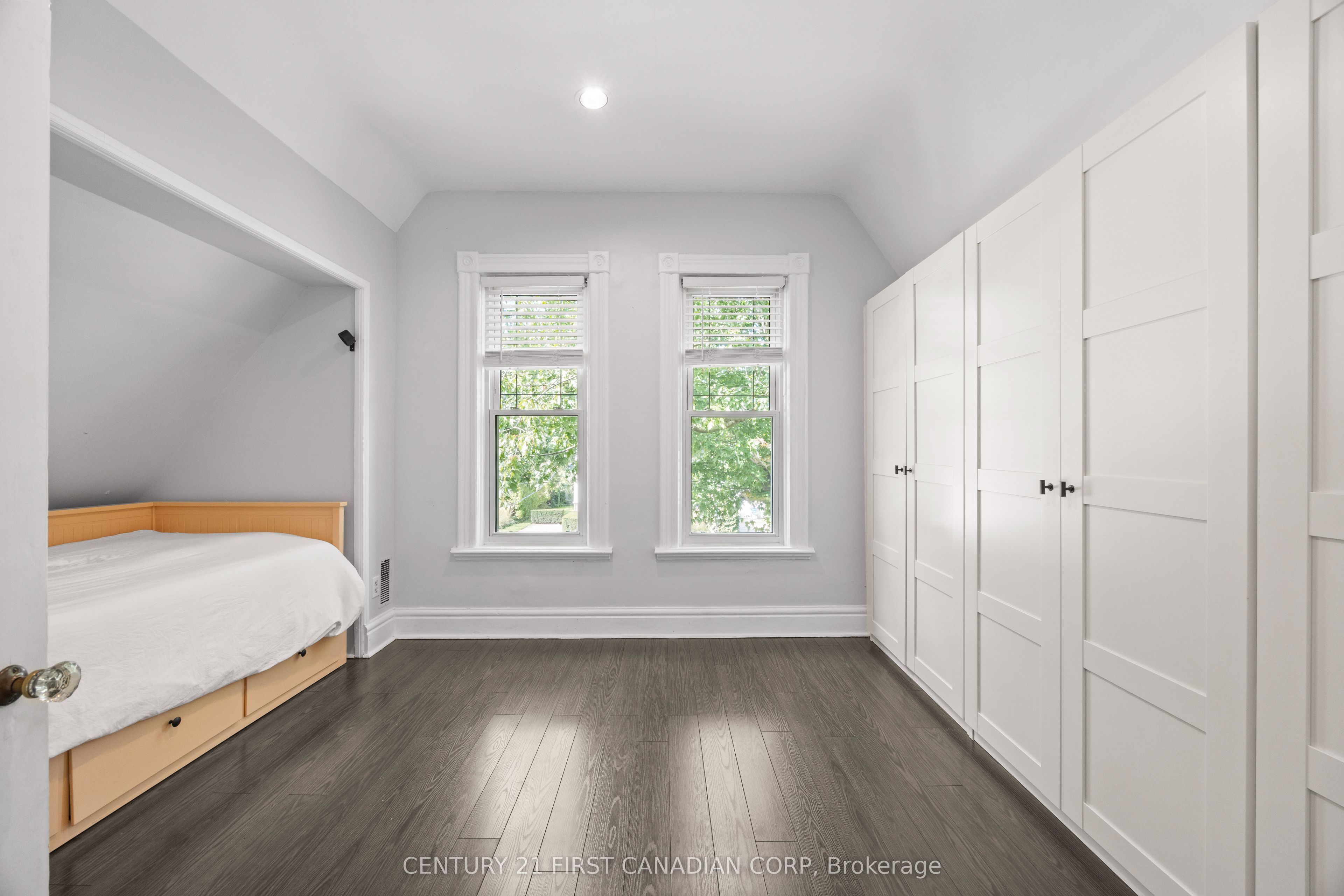 26 Thornton Avenue Property Photo 23