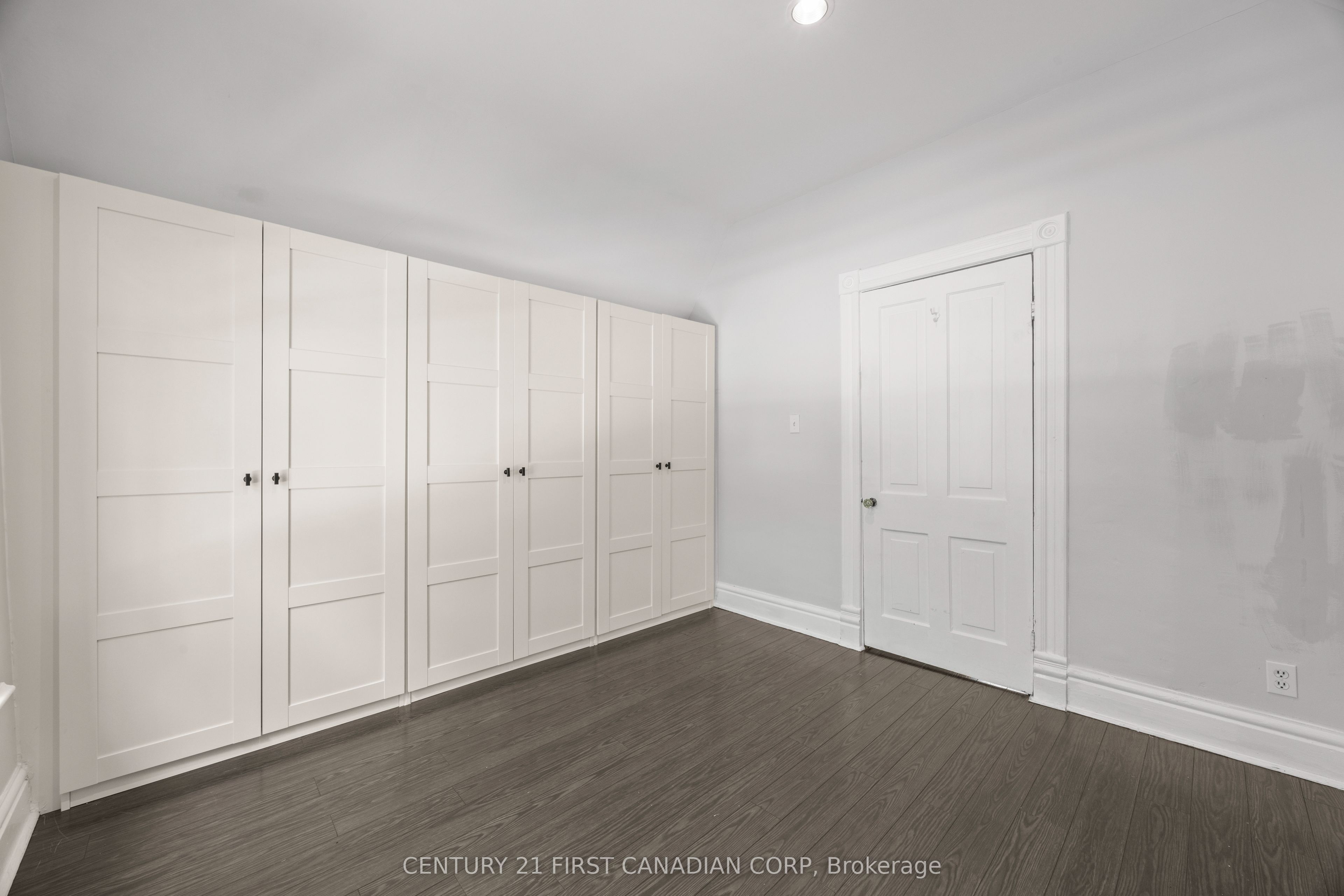 26 Thornton Avenue Property Photo 25