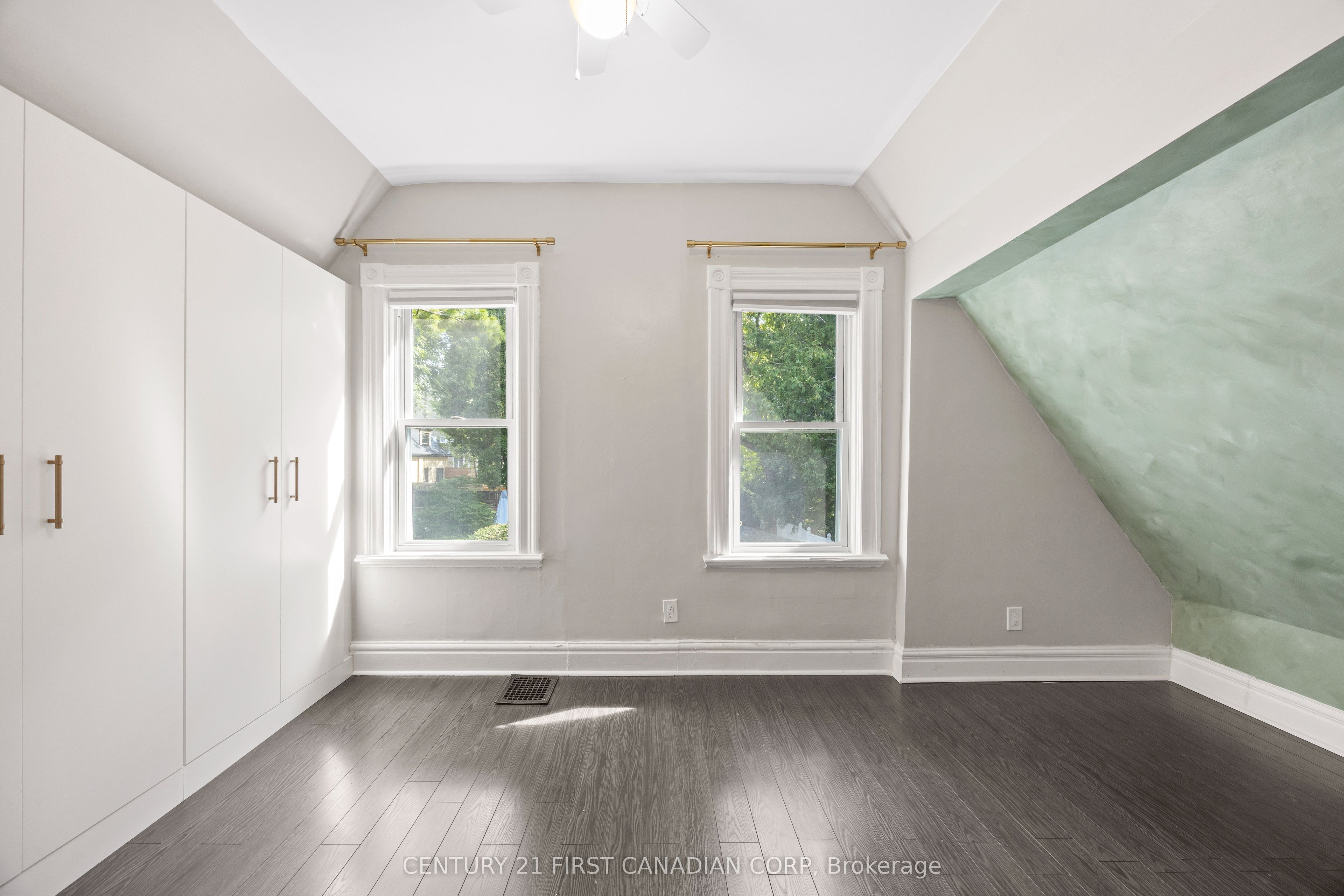 26 Thornton Avenue Property Photo 26