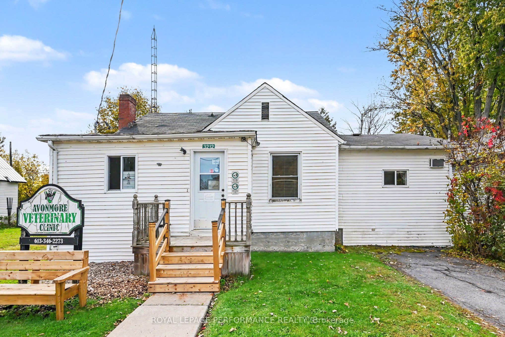 3212 Avonmore Main Street Property Photo 1
