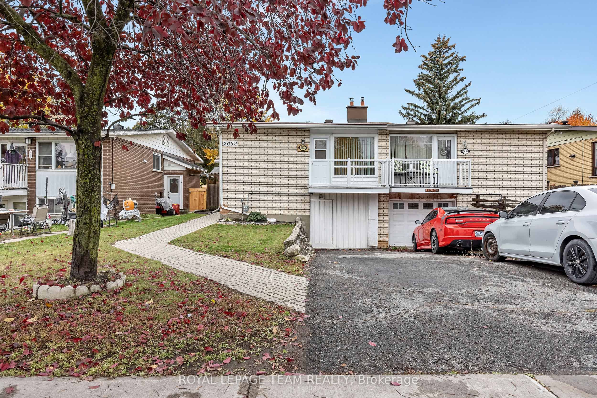 2092 St Laurent Boulevard Property Photo 1