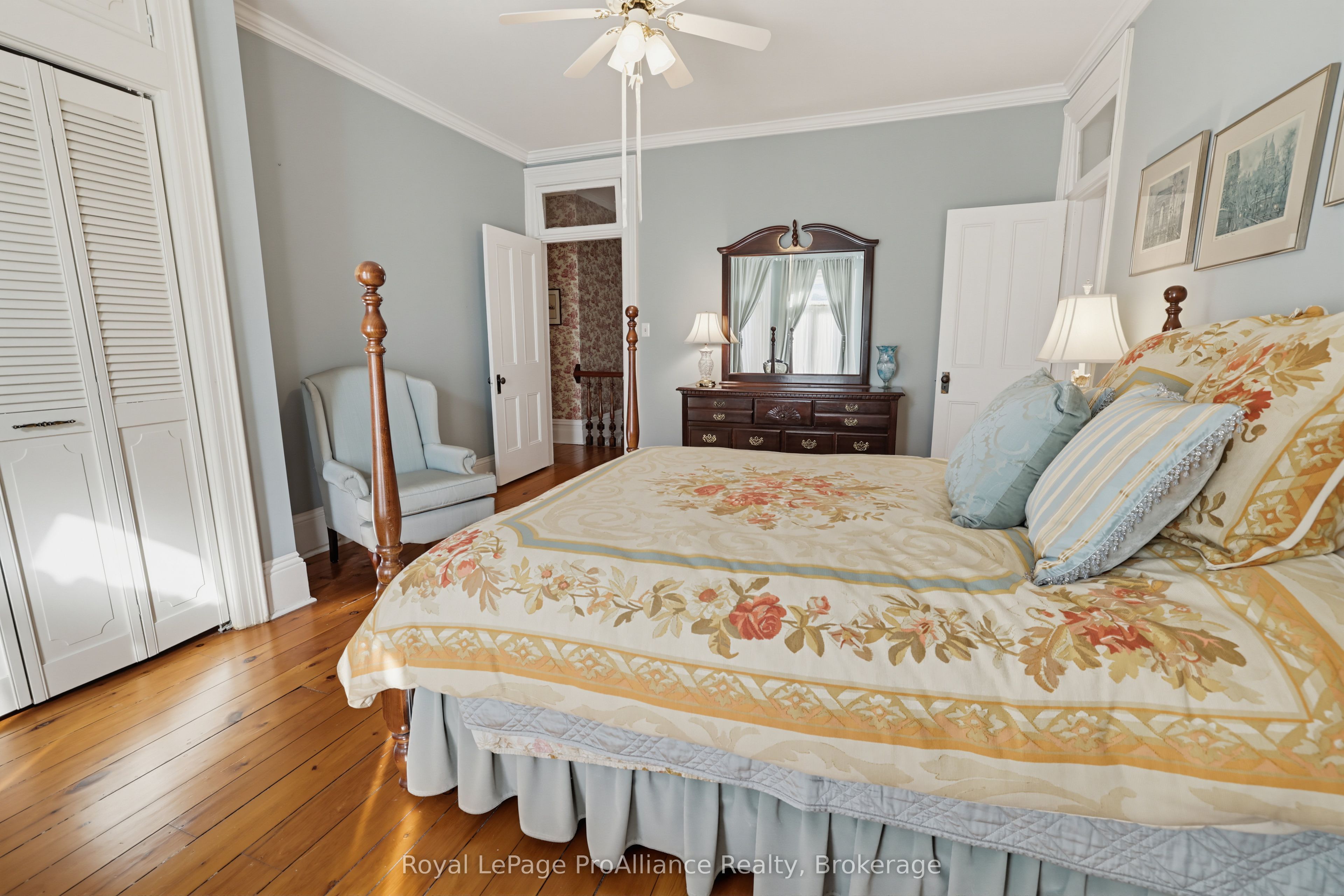 55 Queen Street Property Photo 34