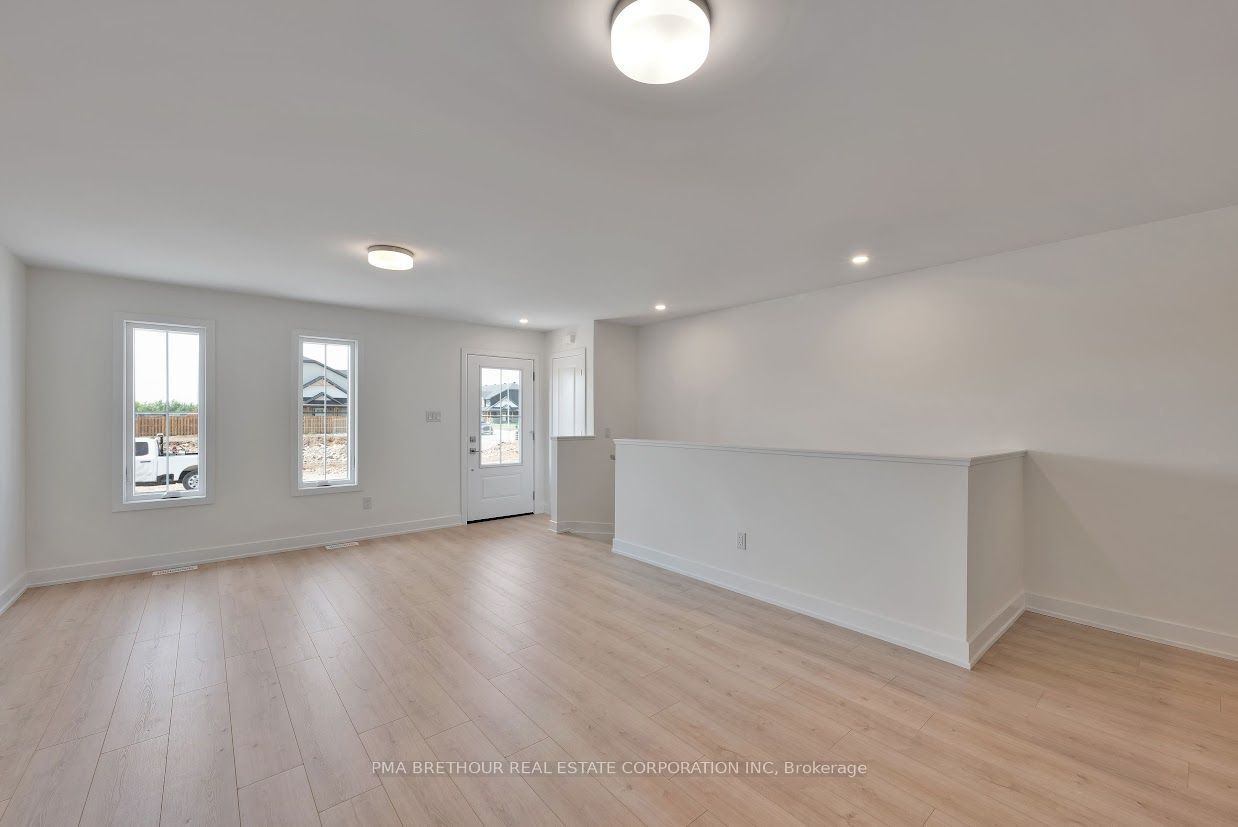 146 Doctor Agnes Craine Drive Property Photo 8