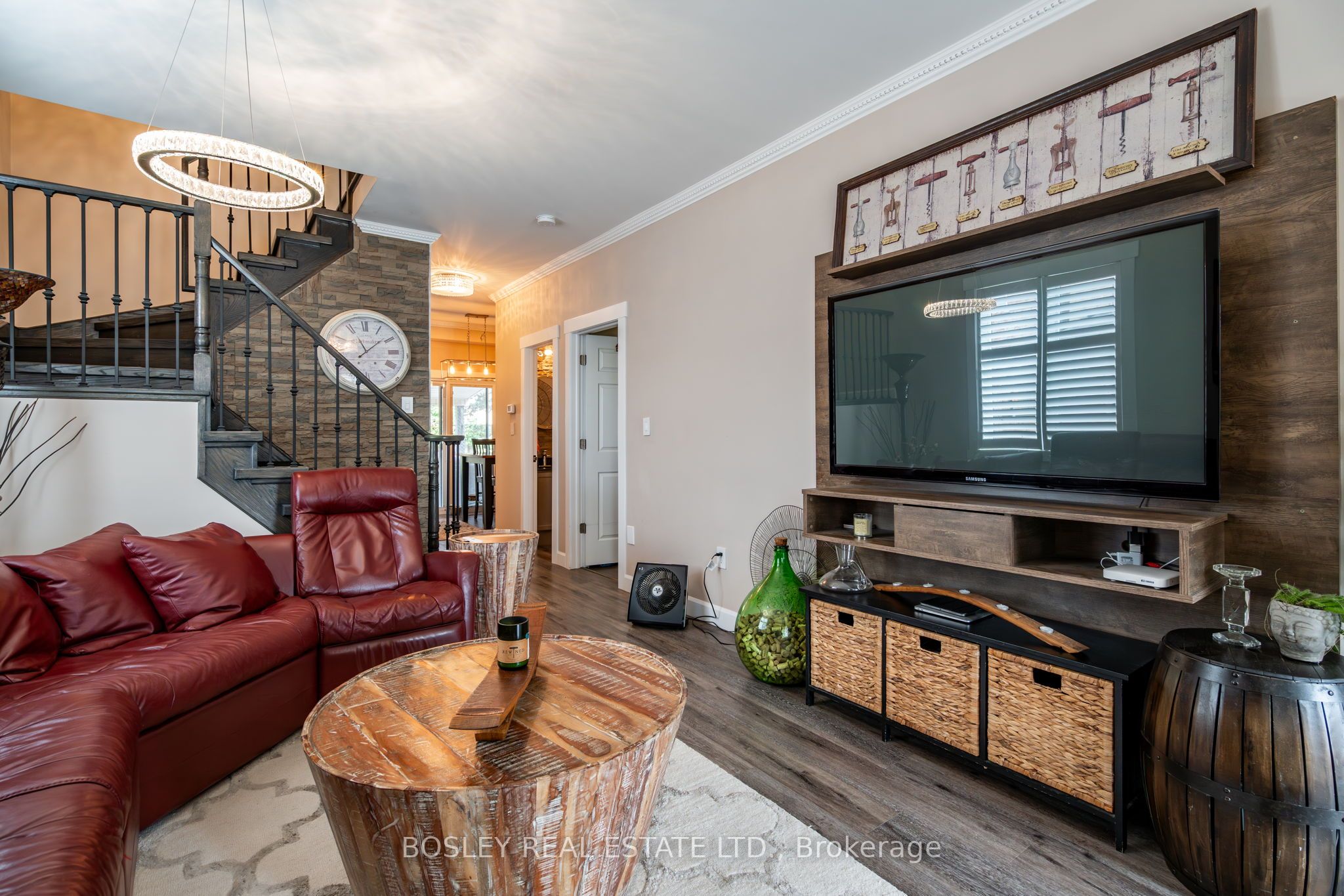 9 Dewsbury Way Property Photo 5