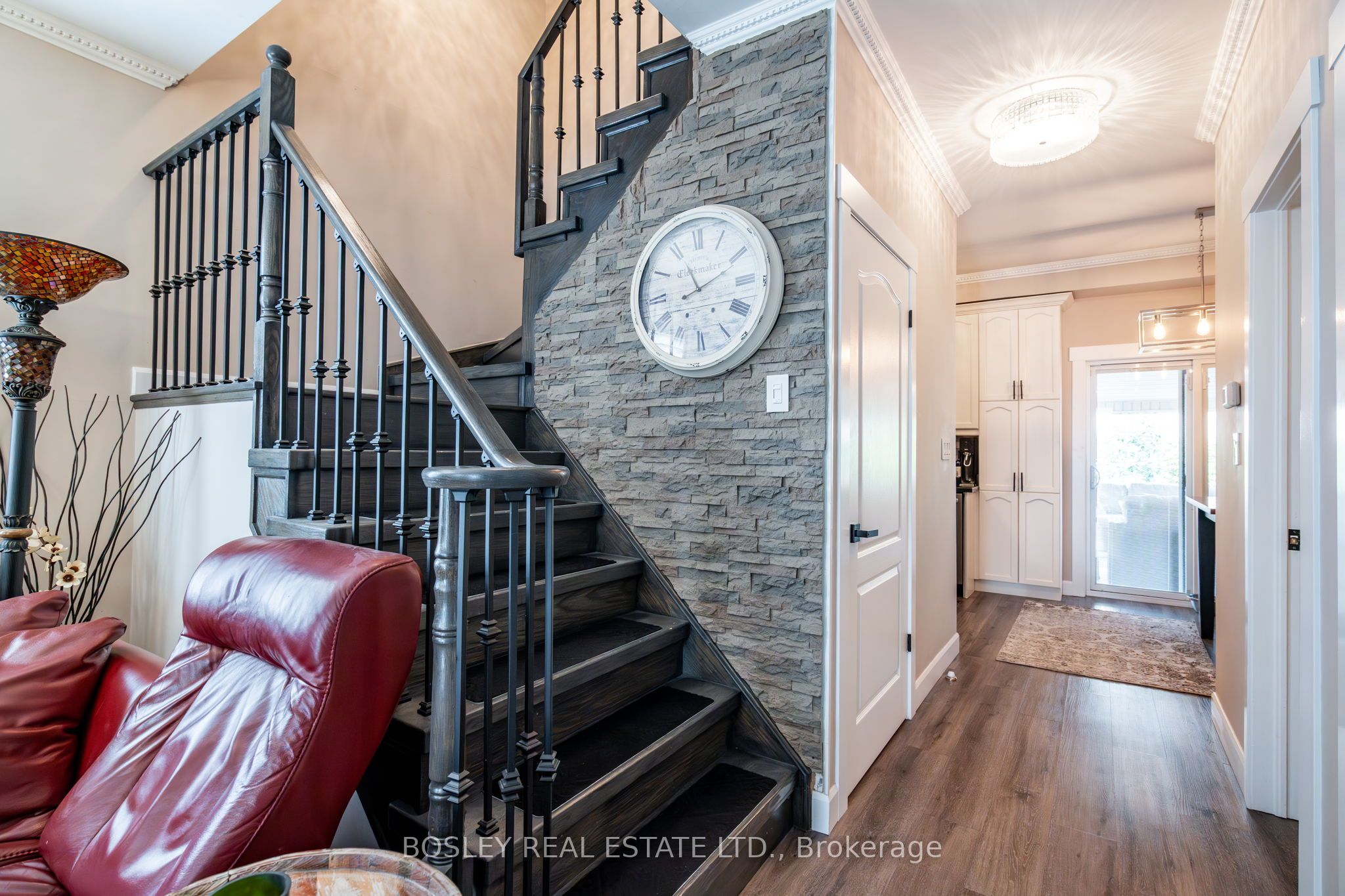 9 Dewsbury Way Property Photo 14