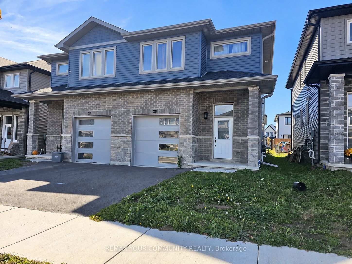 28 Dusenbury Drive Property Photo 1