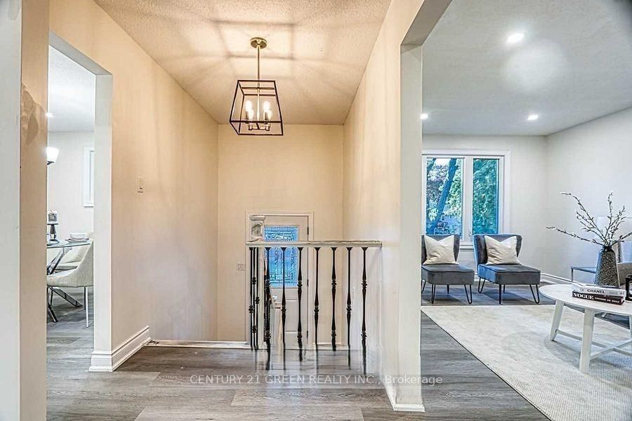 164 Gardiner Drive Property Photo 8