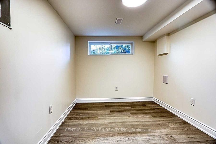 164 Gardiner Drive Property Photo 31
