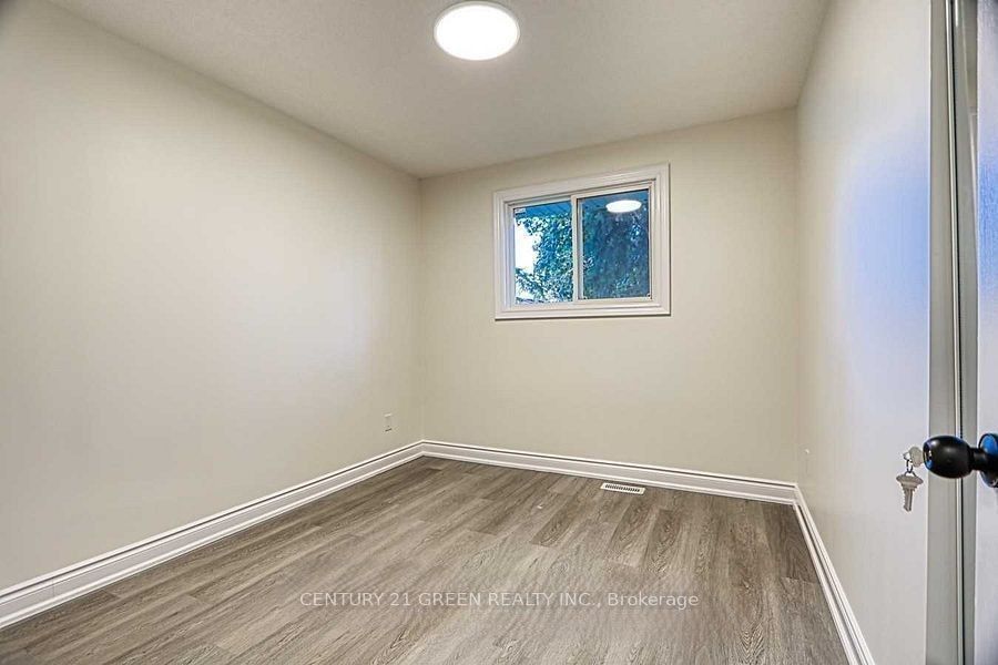 164 Gardiner Drive Property Photo 41