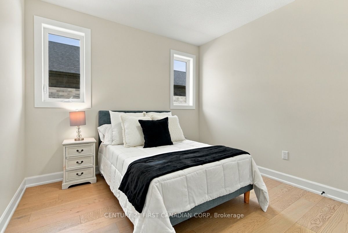 12 Briscoe Crescent Property Photo 25