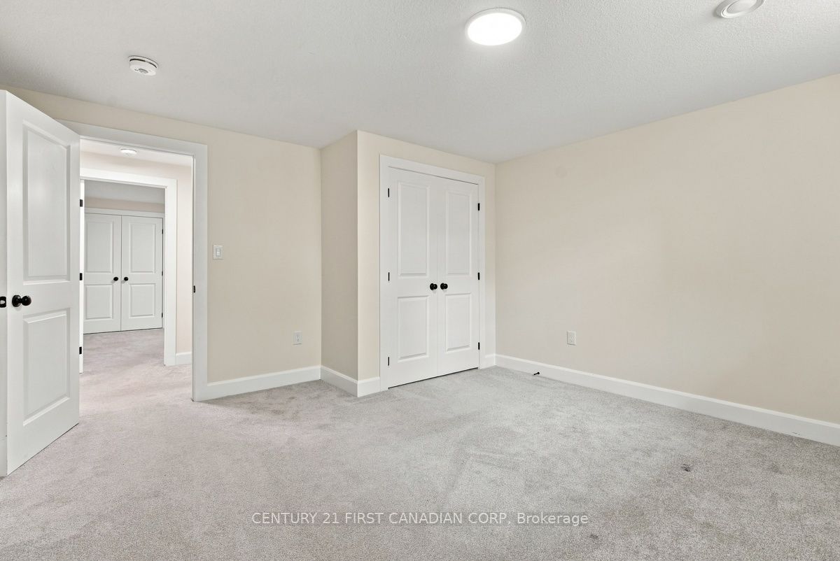 12 Briscoe Crescent Property Photo 36