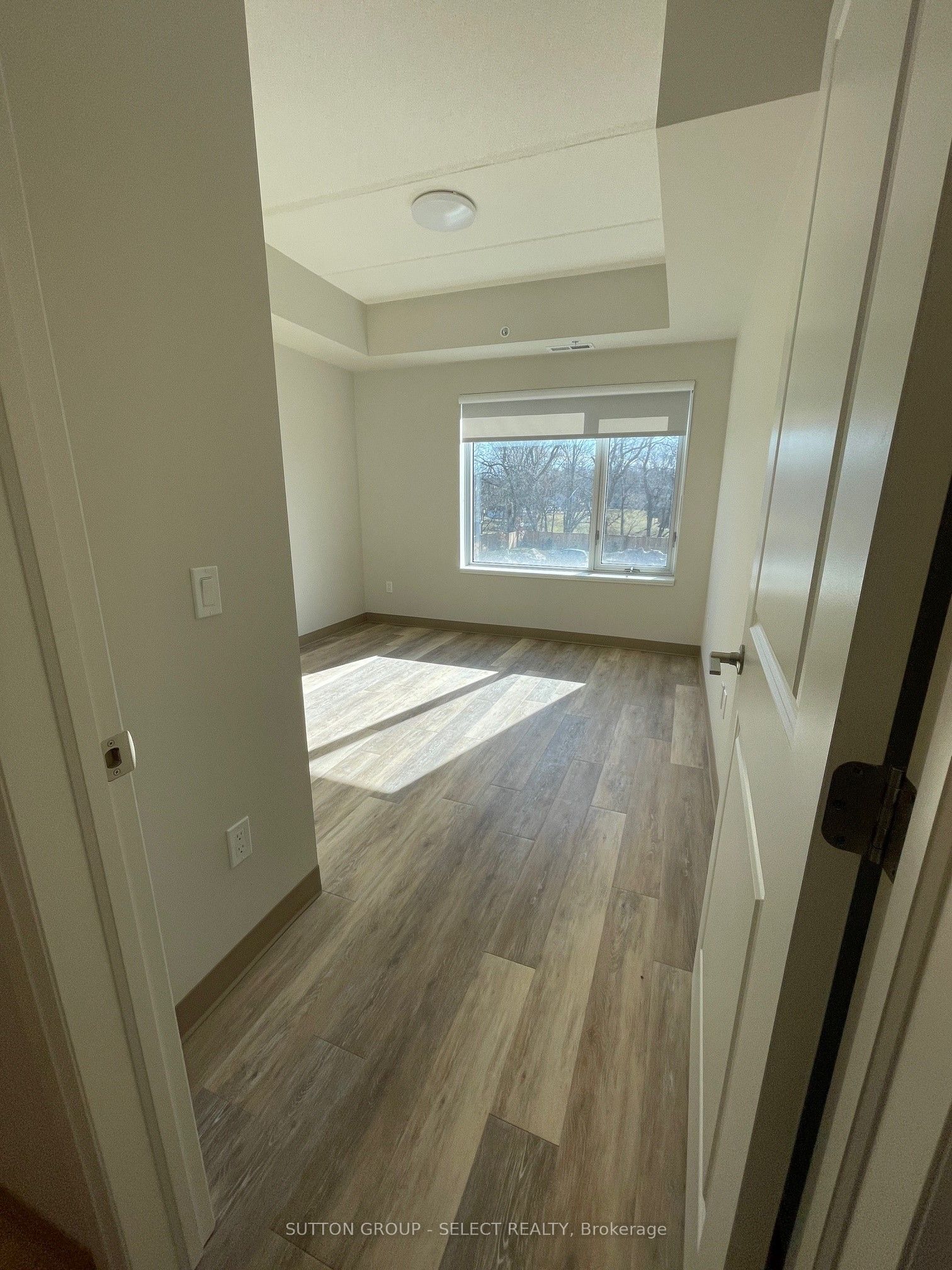 99 Pond Mills Road 910 Property Photo 6