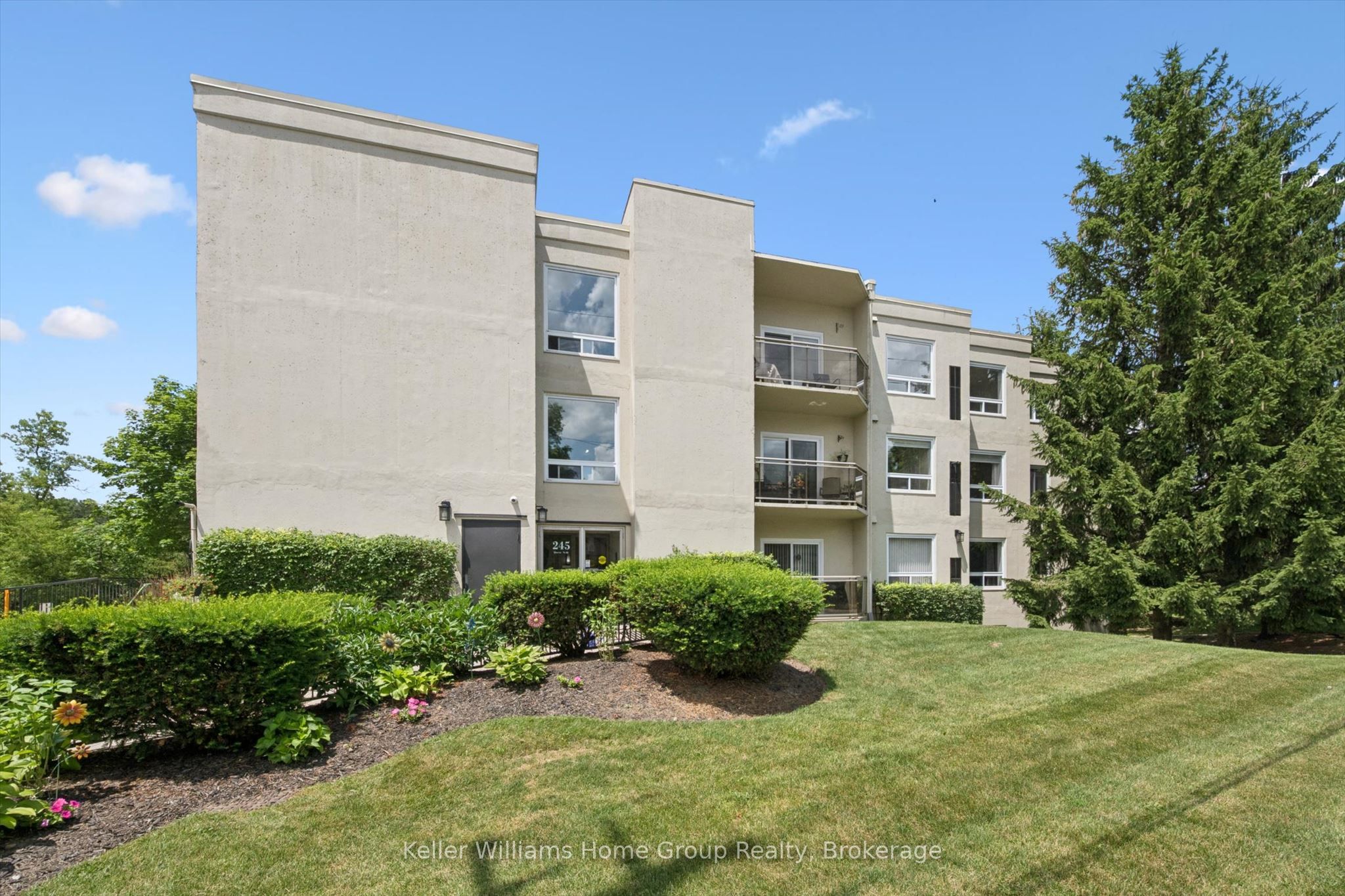 245 Queen Street W 305 Property Photo 1