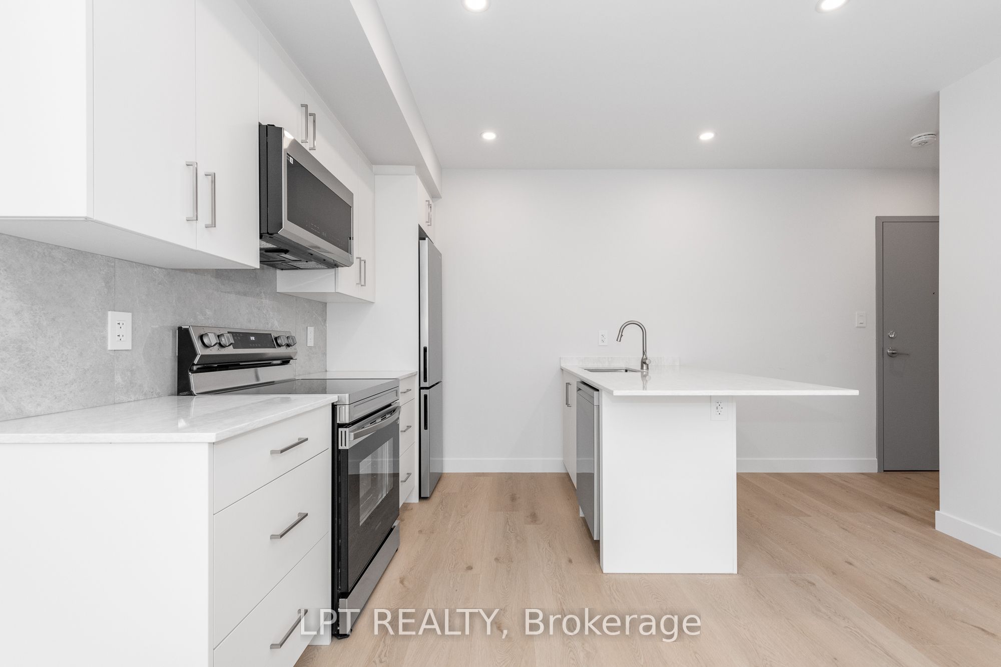 319 Shakespeare Street 2 Property Photo 4