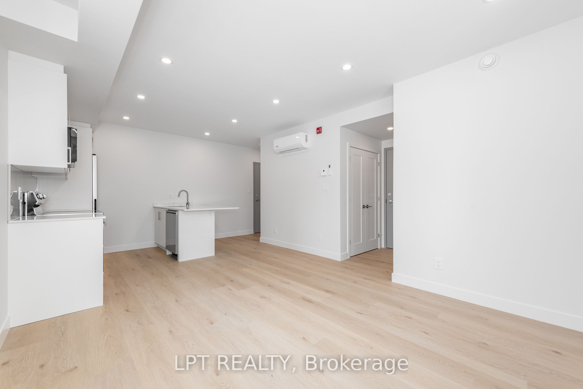 319 Shakespeare Street 2 Property Photo 5