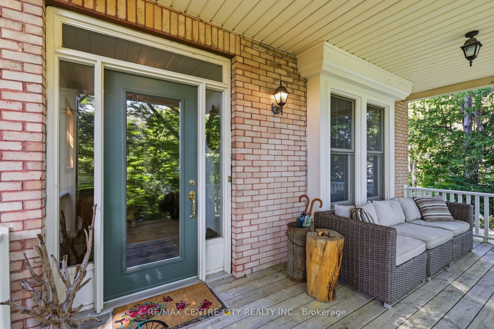 102 Walnut Street Property Photo 2