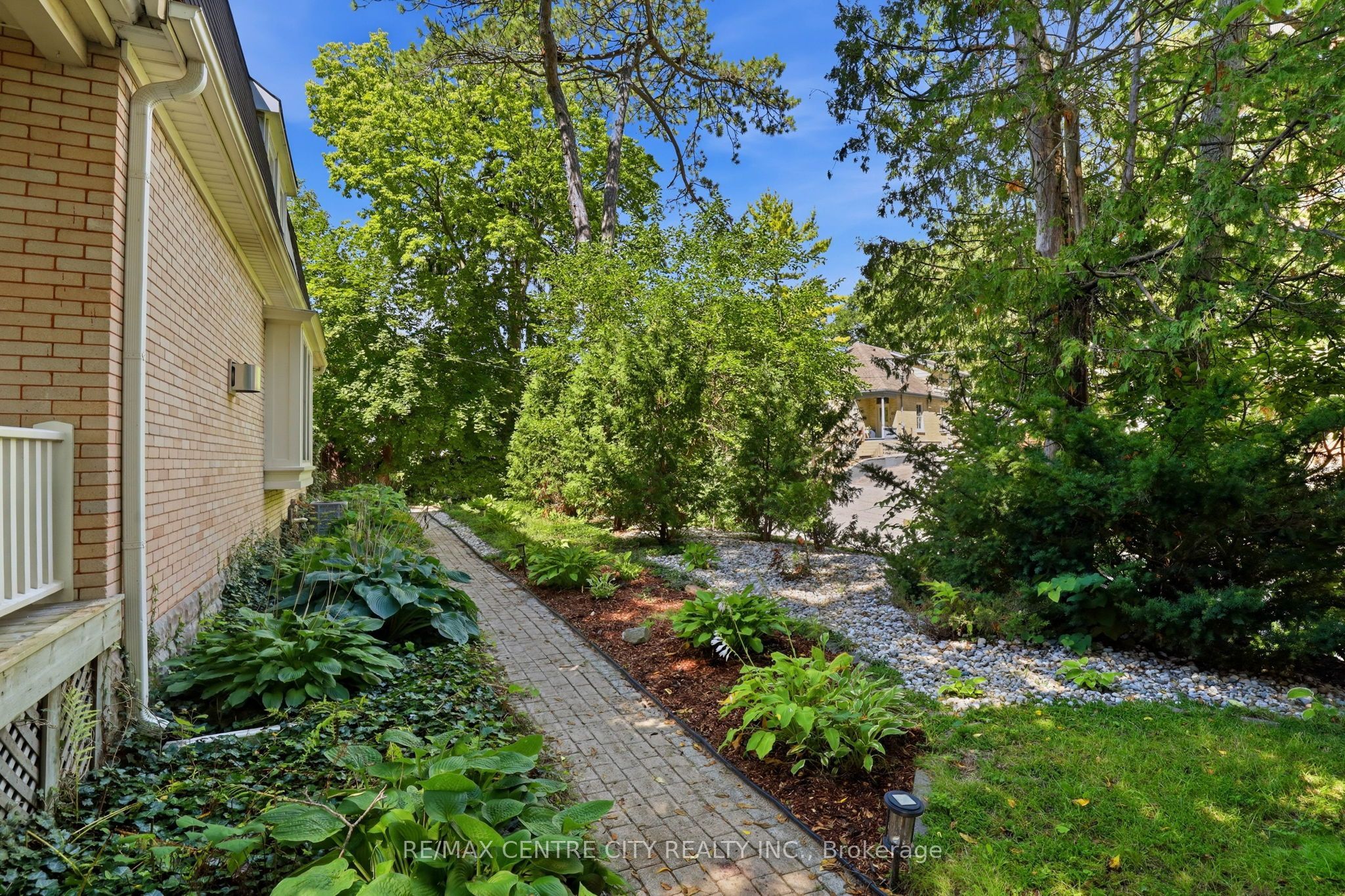102 Walnut Street Property Photo 6