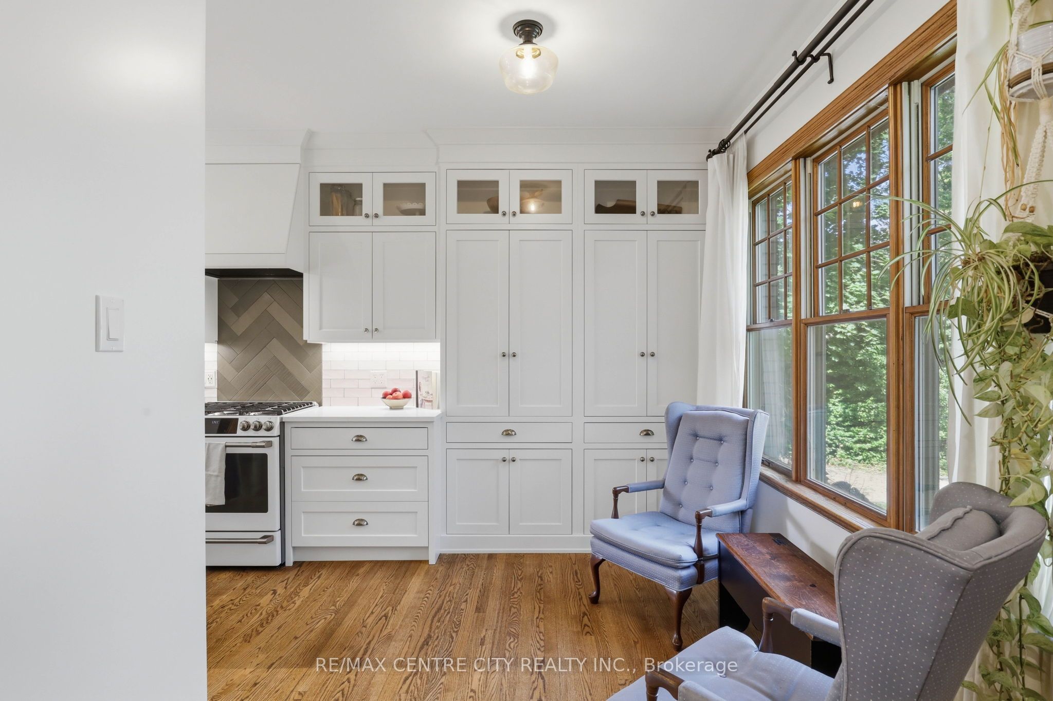 102 Walnut Street Property Photo 18