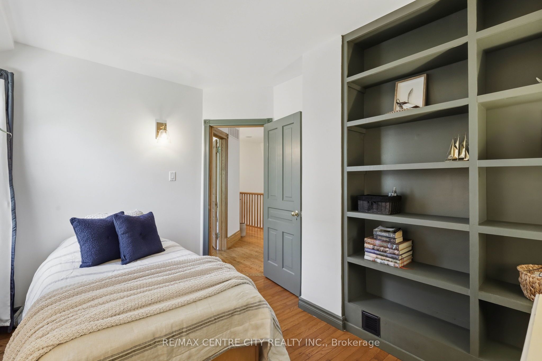 102 Walnut Street Property Photo 32