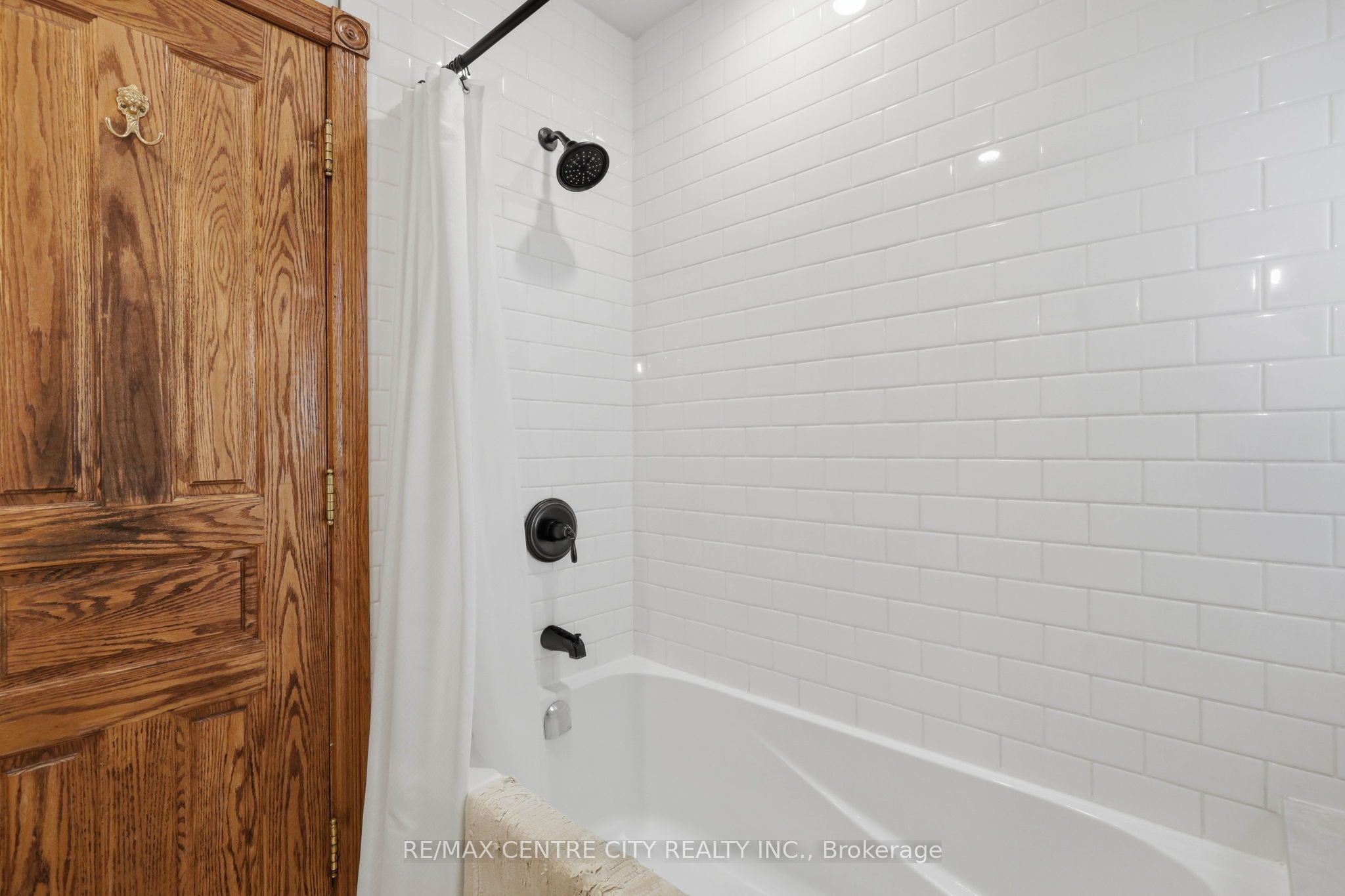 102 Walnut Street Property Photo 34